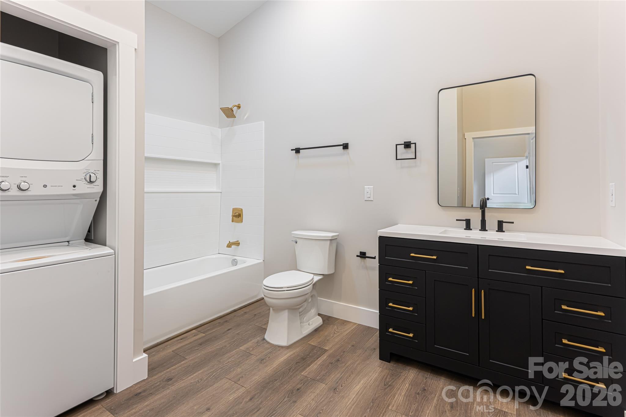 153 Hackleburg Lane — Hendersonville