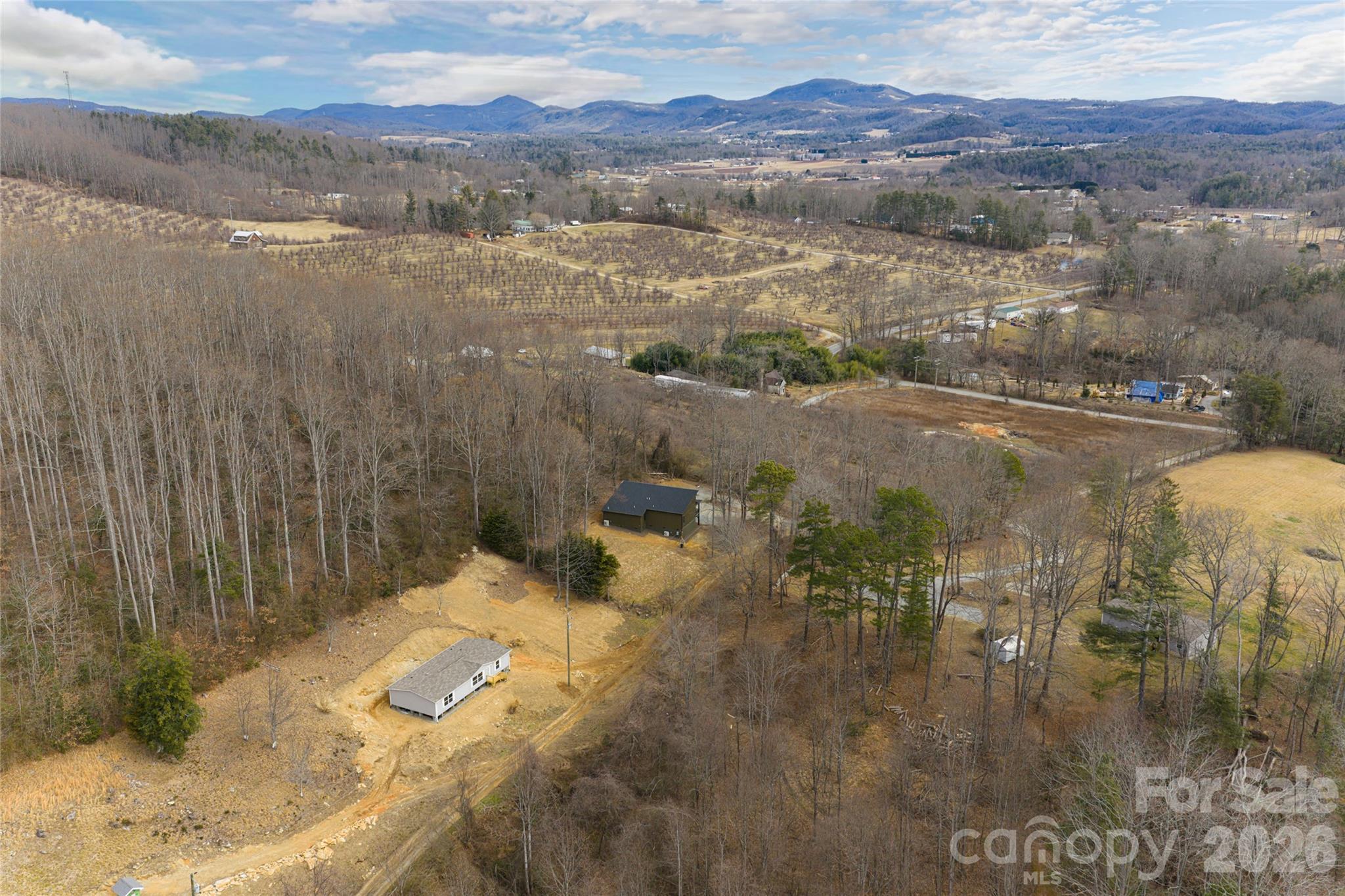 153 Hackleburg Lane — Hendersonville