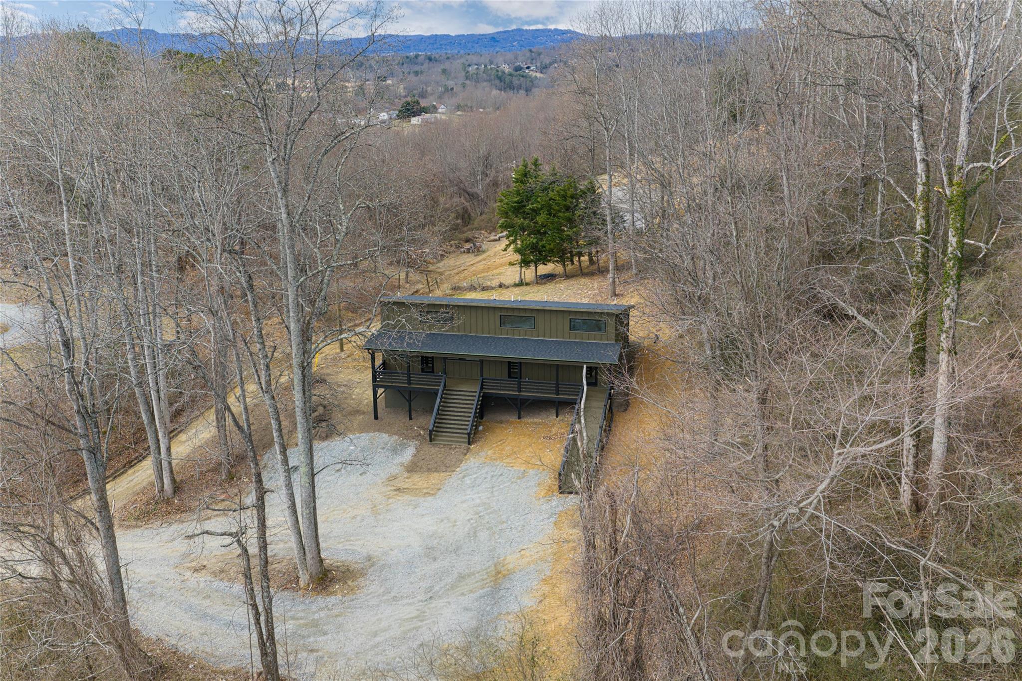 153 Hackleburg Lane — Hendersonville