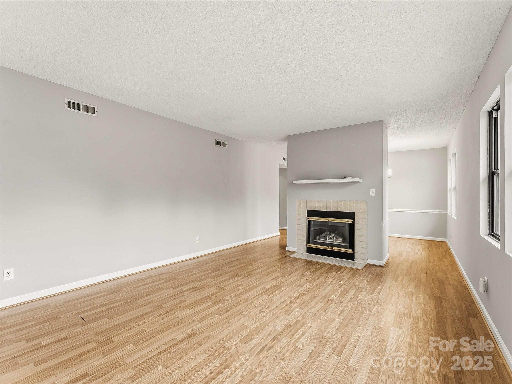 102 Abbey Circle — Asheville