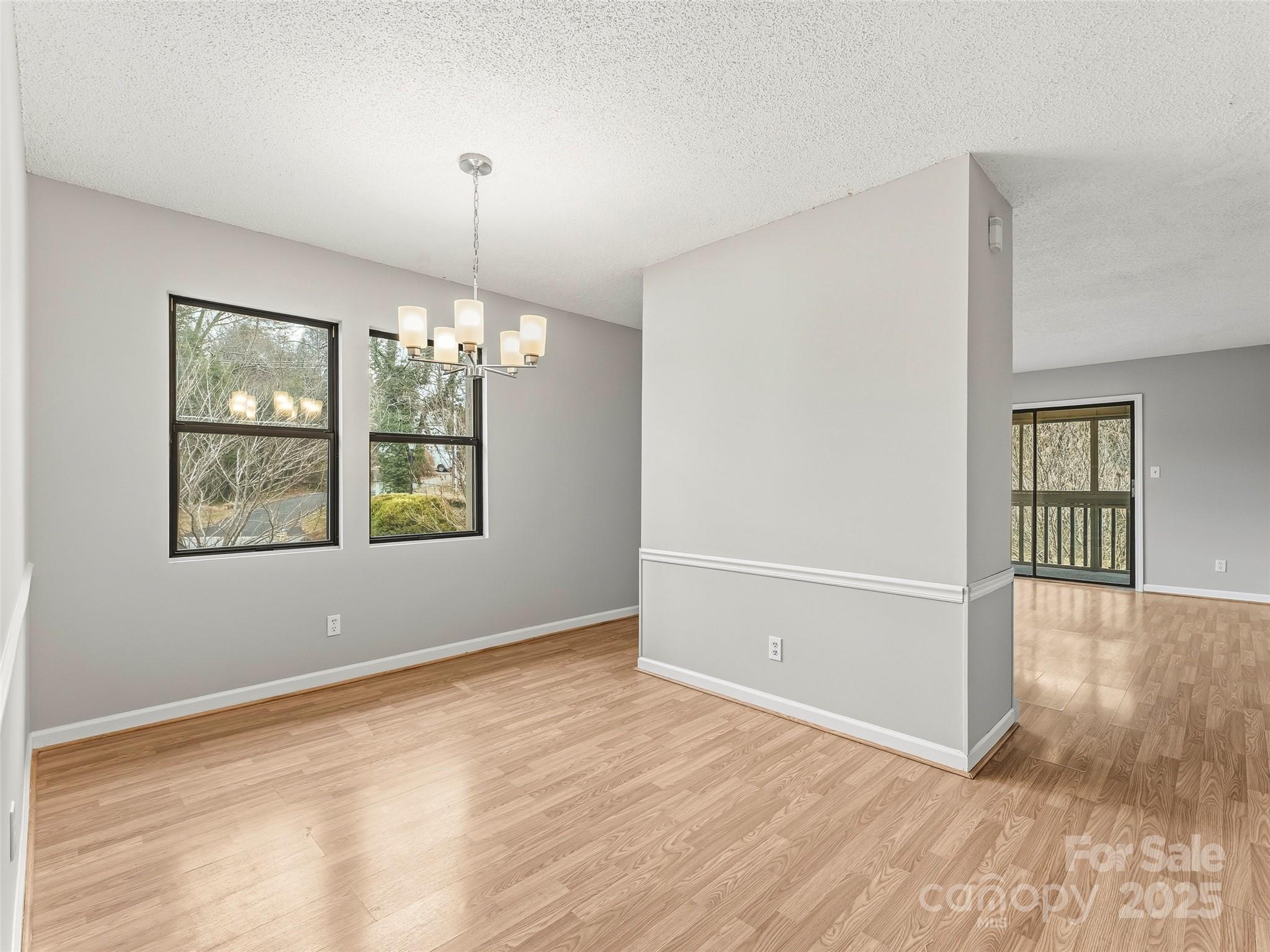 102 Abbey Circle — Asheville