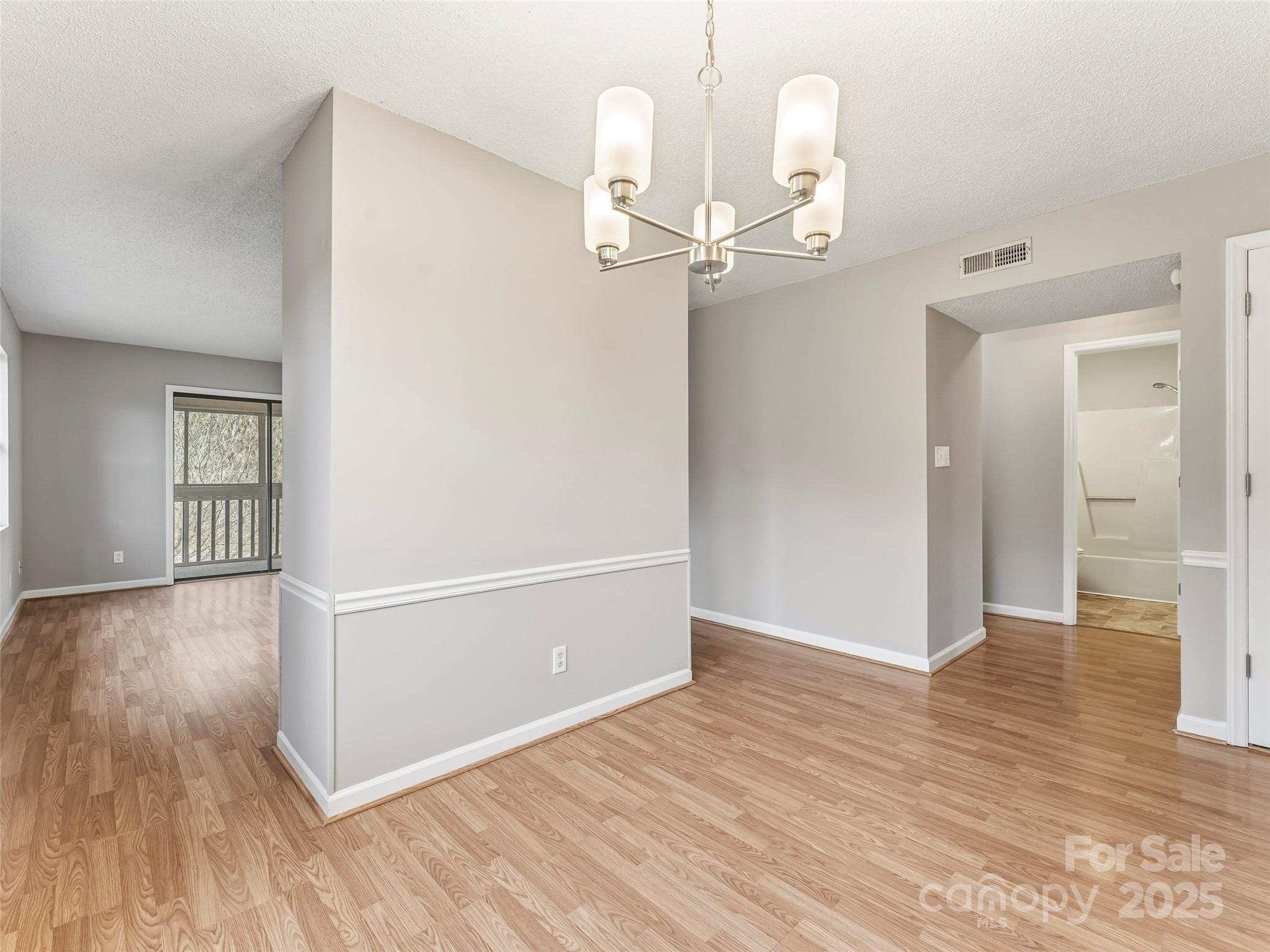 102 Abbey Circle — Asheville