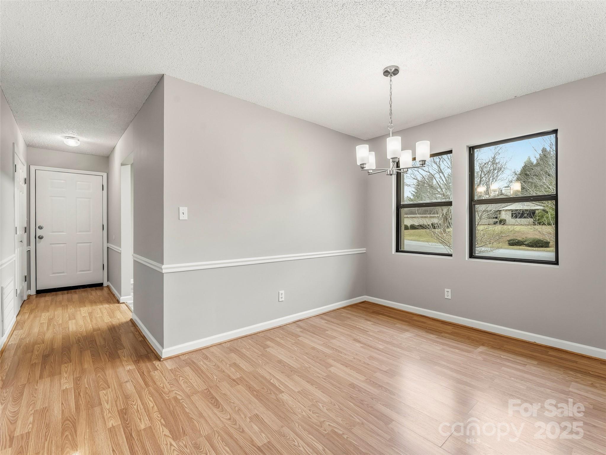 102 Abbey Circle — Asheville