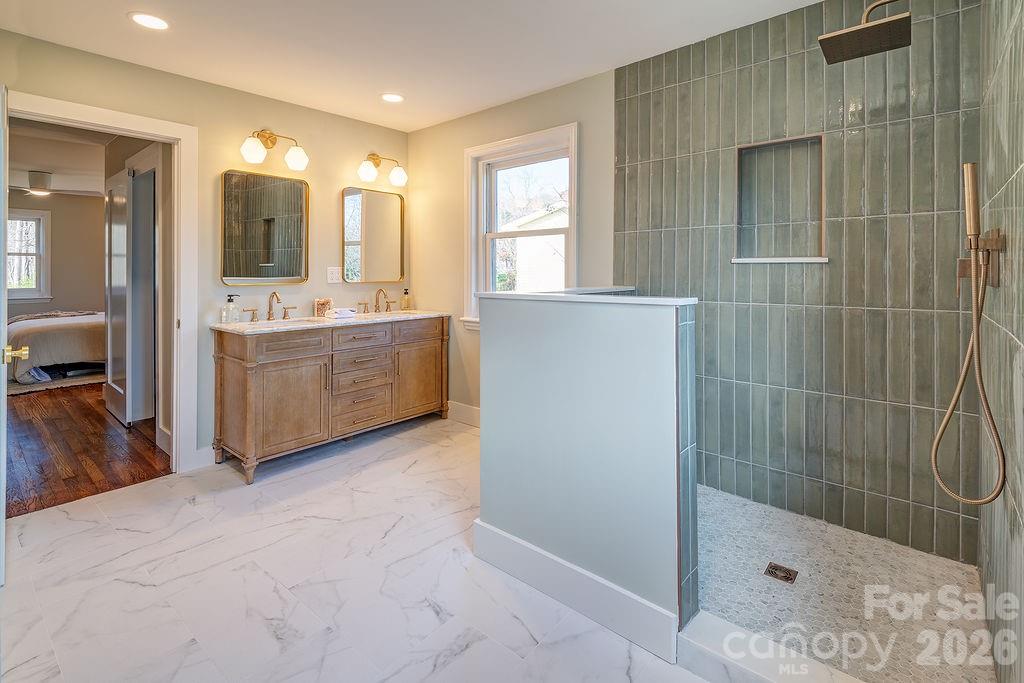 55 Cisco Road — Asheville