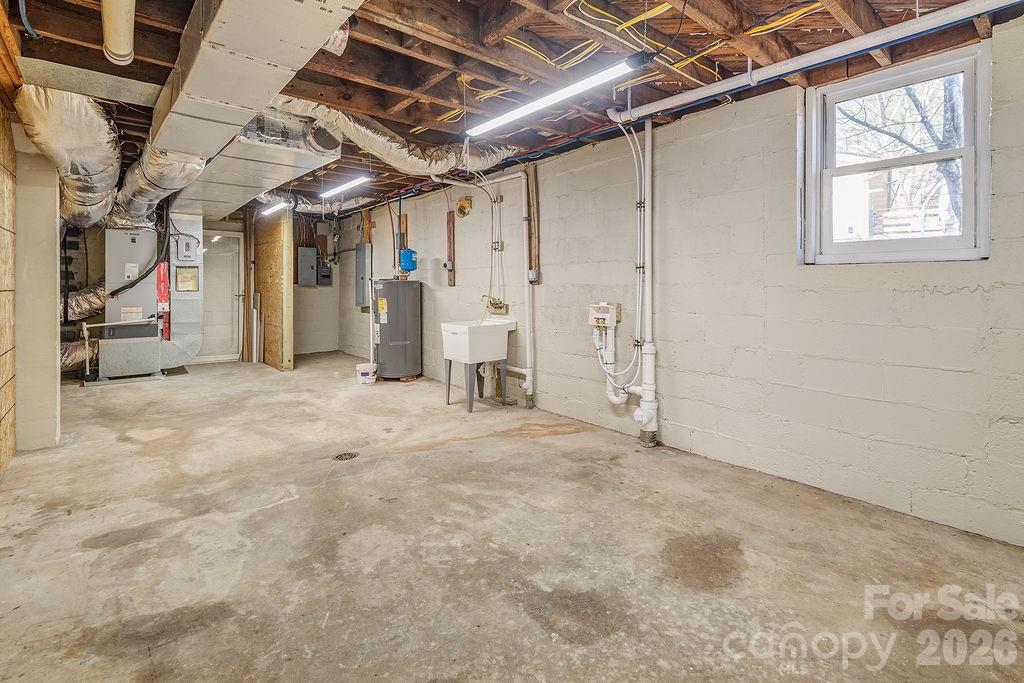 55 Cisco Road — Asheville
