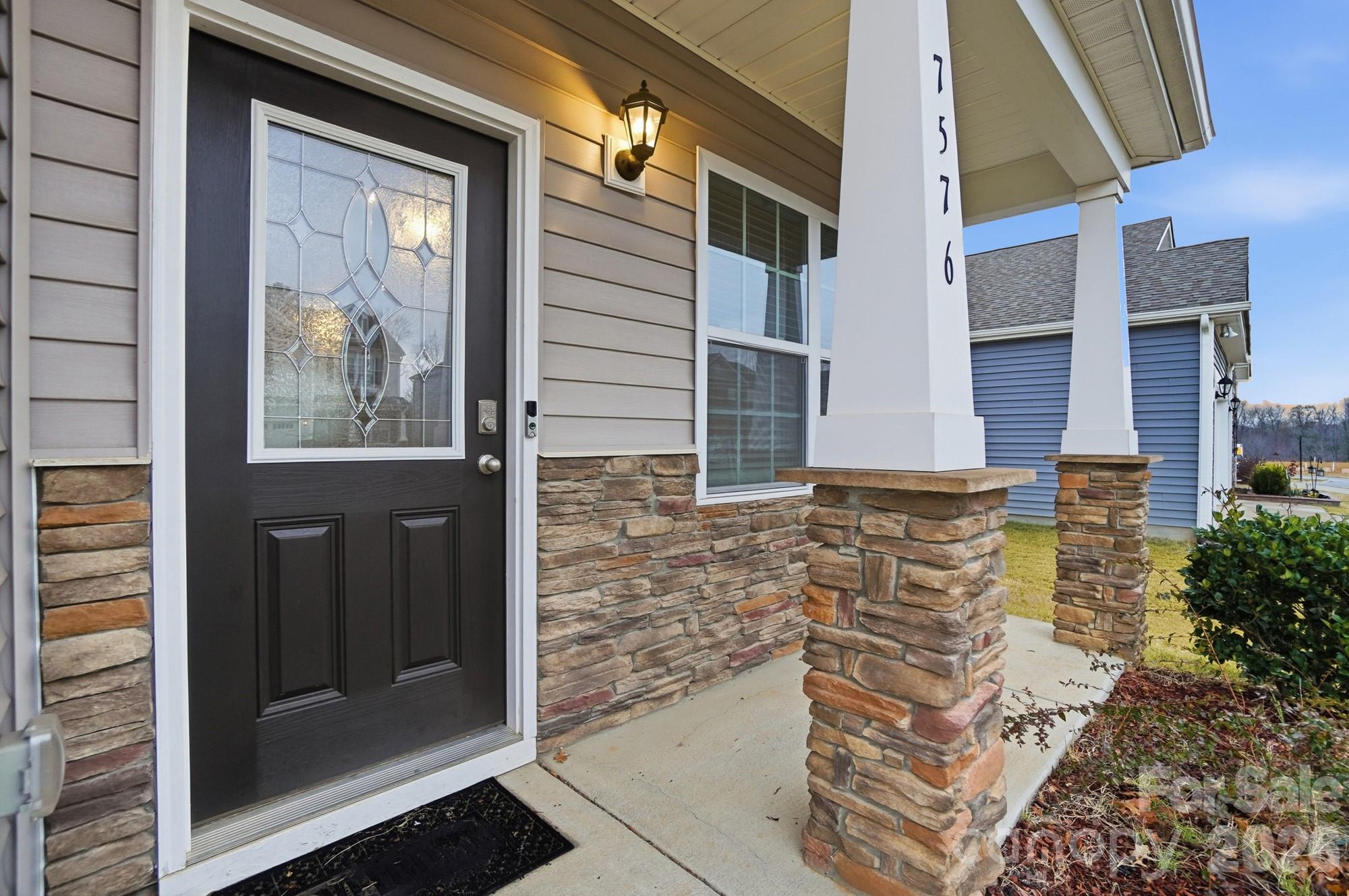 7576 Stonehouse Drive — Gastonia
