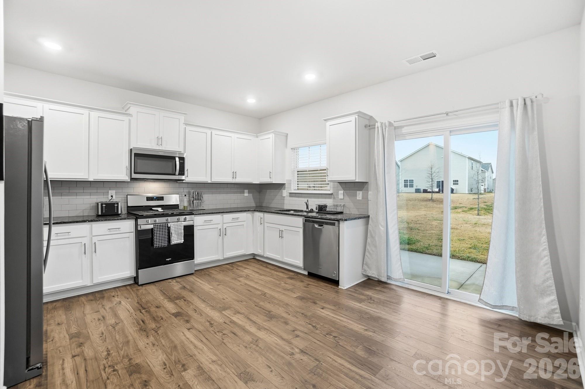 7576 Stonehouse Drive — Gastonia