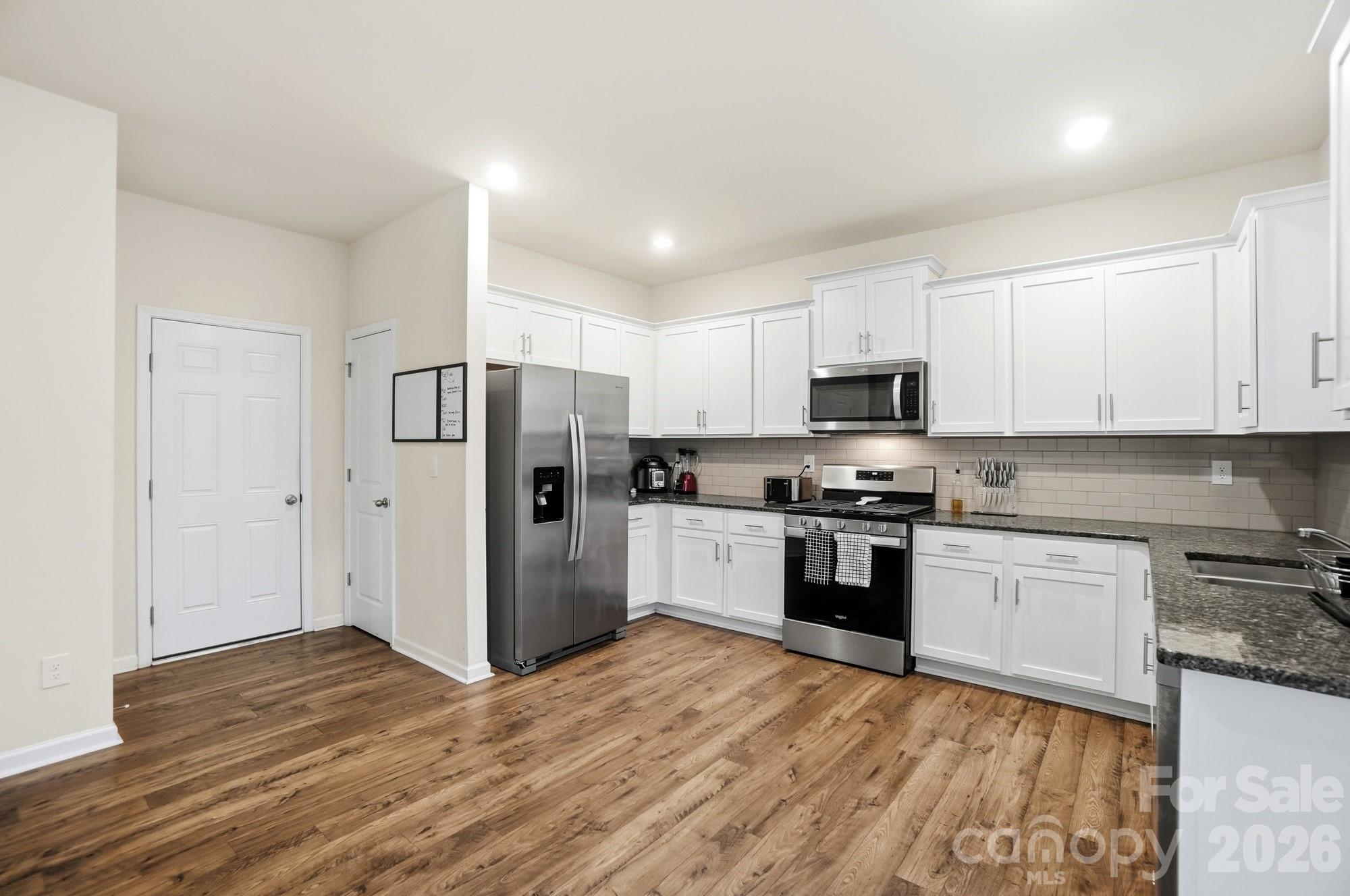 7576 Stonehouse Drive — Gastonia