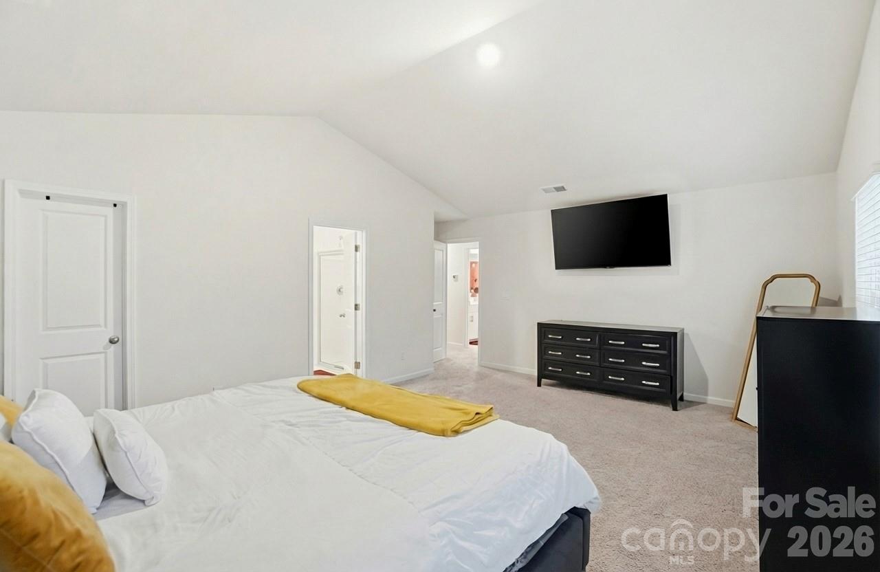 7576 Stonehouse Drive — Gastonia