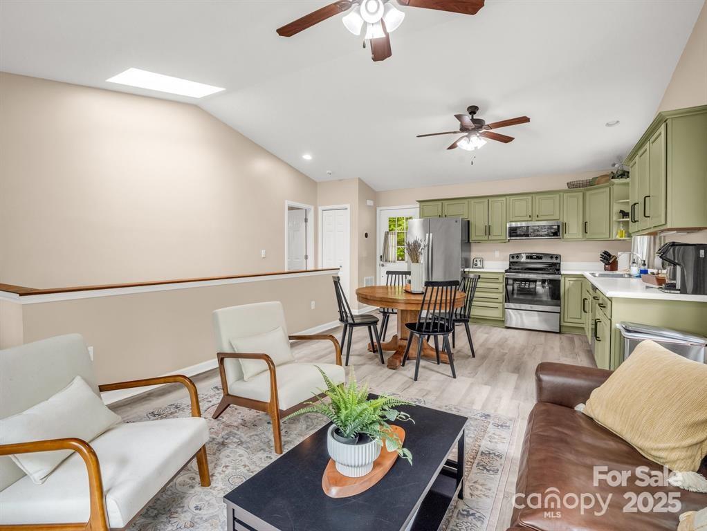 119 Celestial Way — Mill Spring