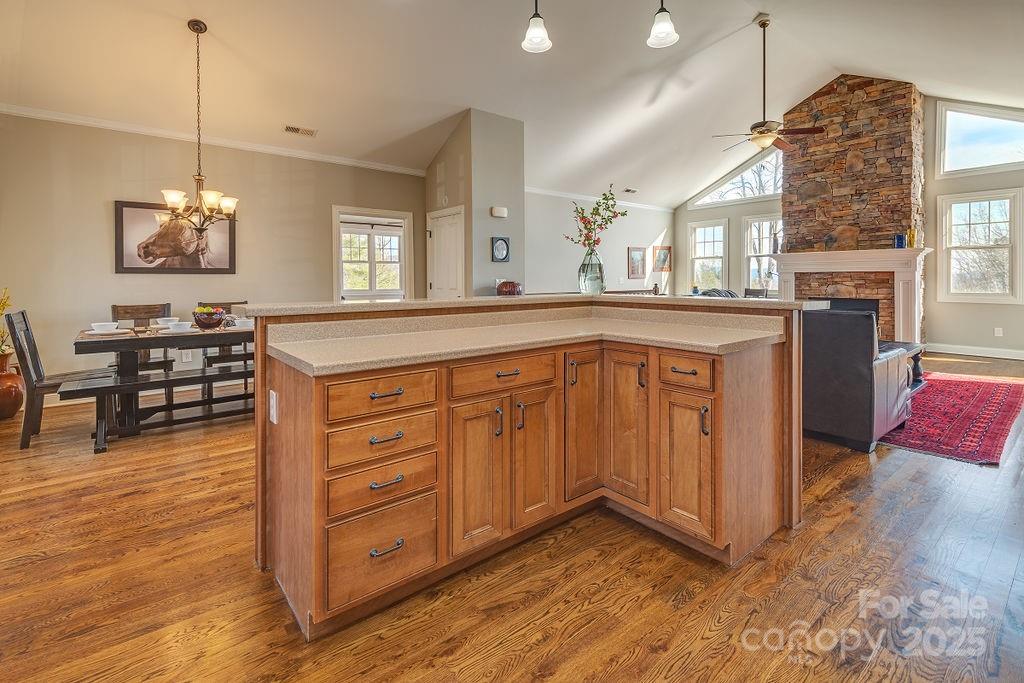 61 Buckle Ridge — Weaverville