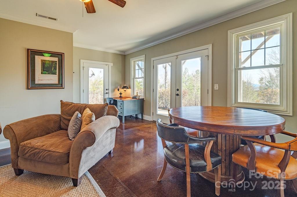 61 Buckle Ridge — Weaverville
