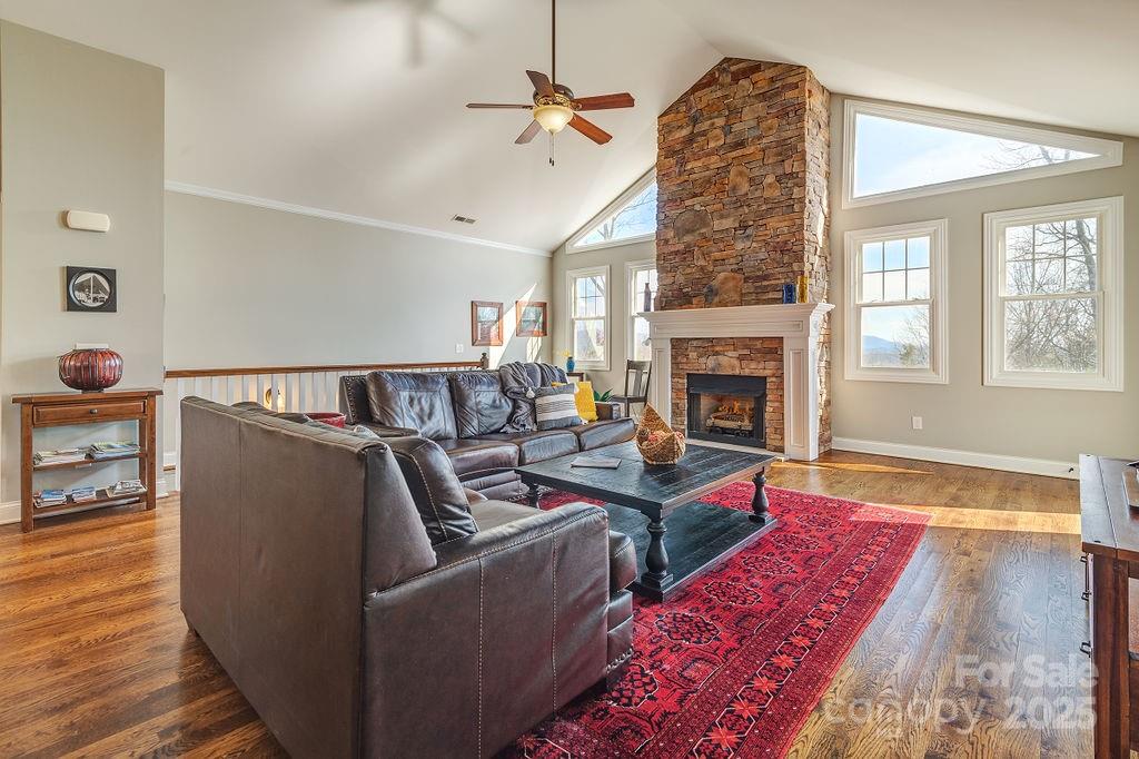 61 Buckle Ridge — Weaverville
