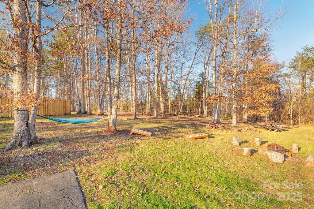 61 Buckle Ridge — Weaverville