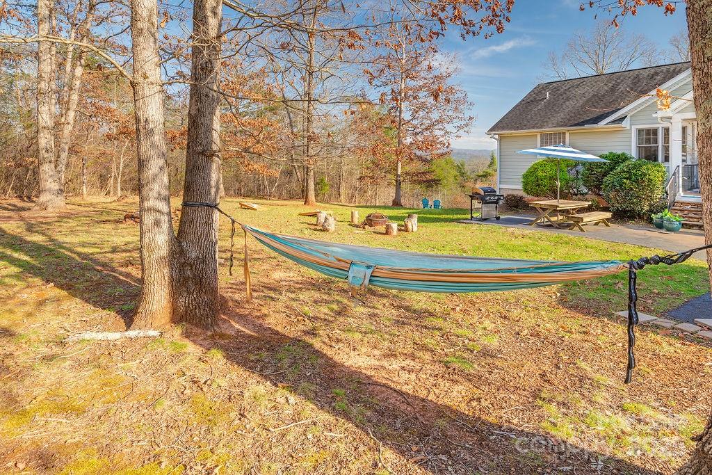 61 Buckle Ridge — Weaverville