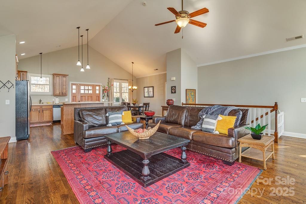 61 Buckle Ridge — Weaverville