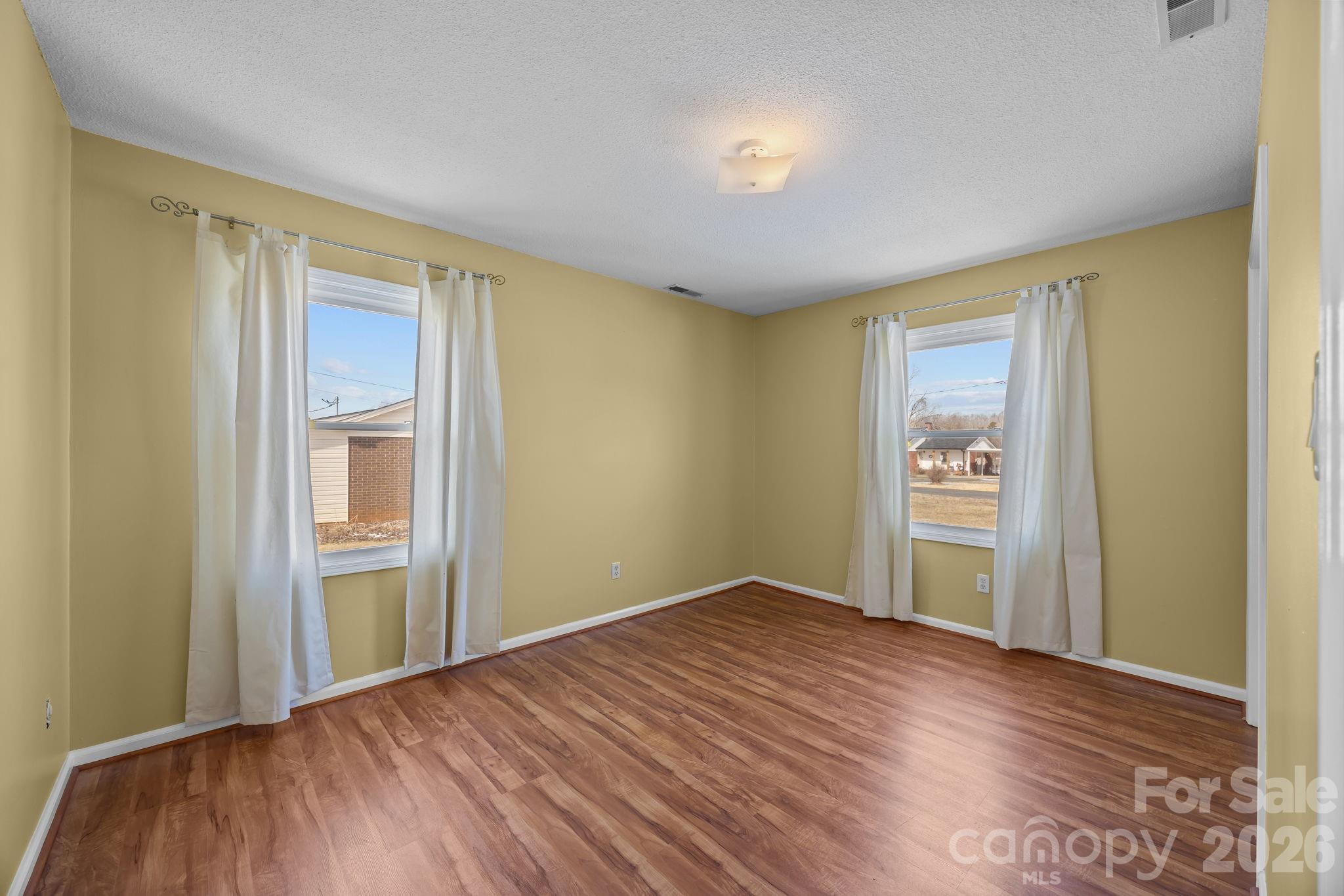 155 Park Villa Road — Salisbury