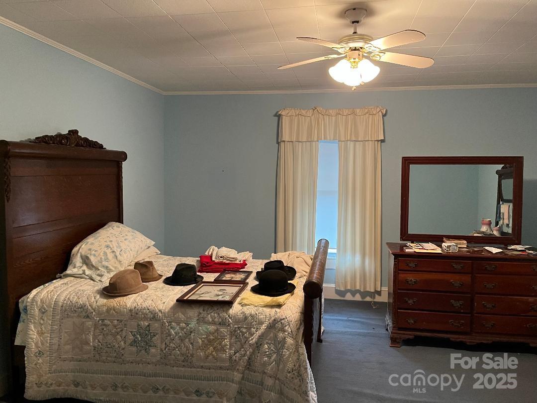 526 W Houstonville Road W #2 — Hamptonville