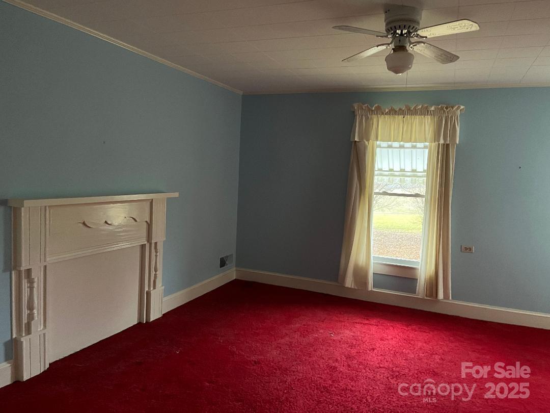 526 W Houstonville Road W #2 — Hamptonville