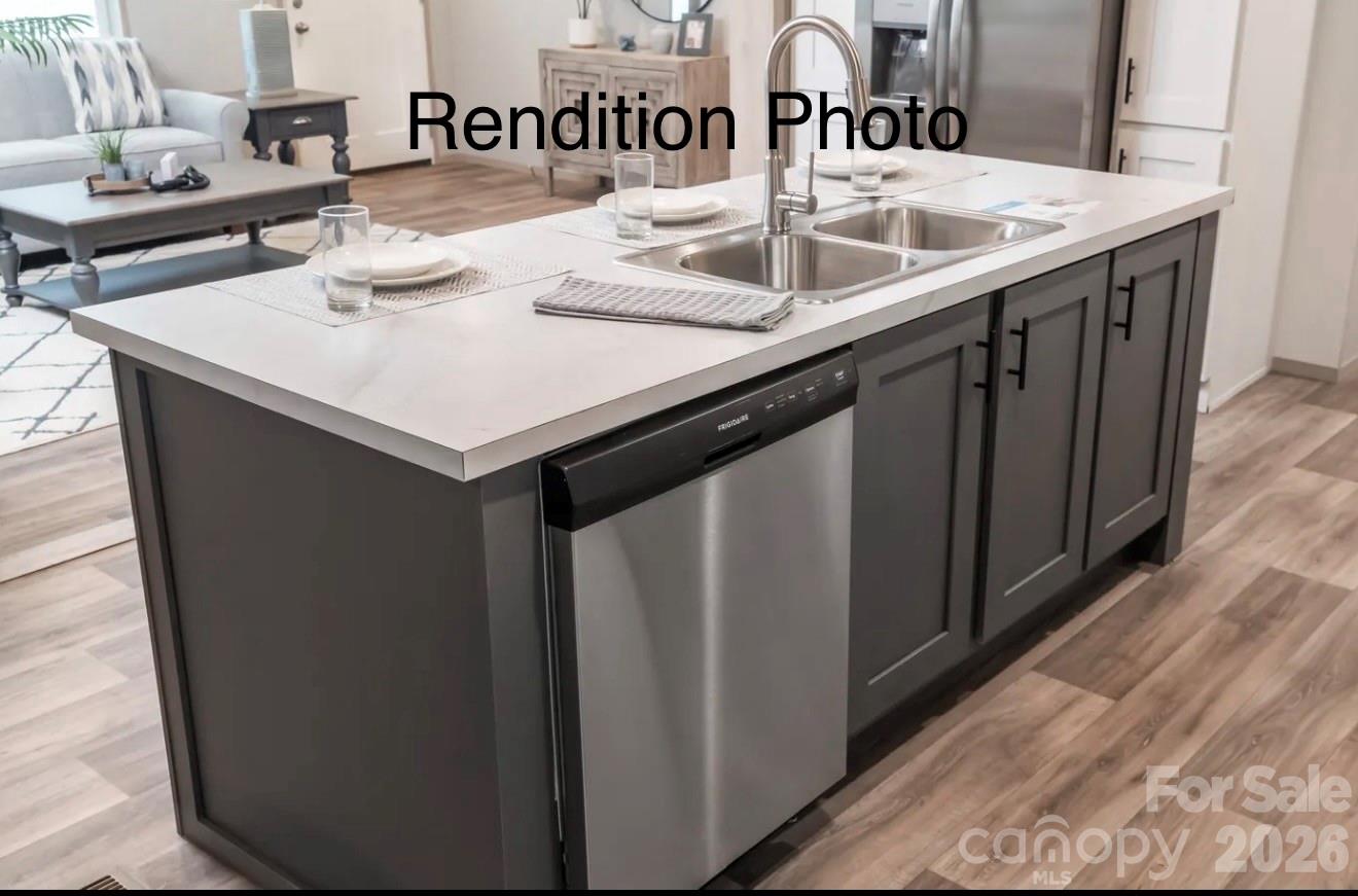 2468 Bonnie Glen — Clover
