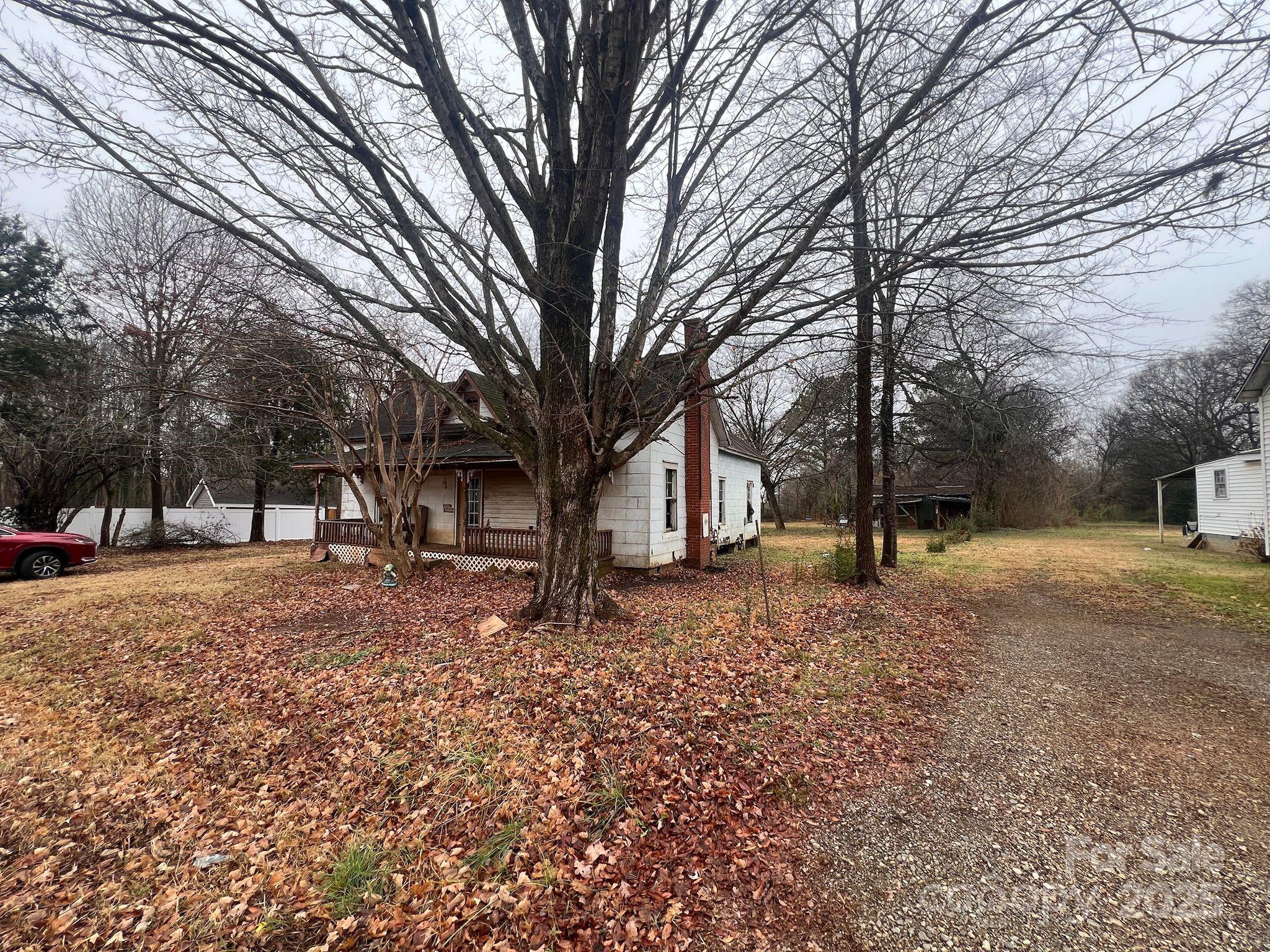 188 Wall Street — Mocksville