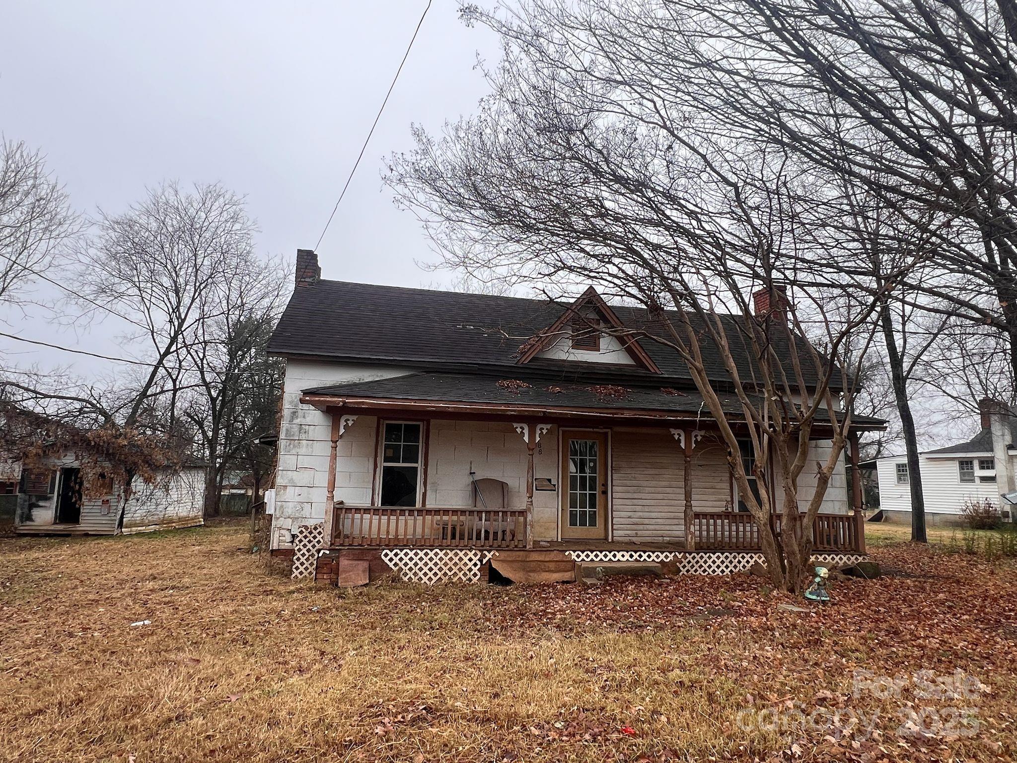 188 Wall Street — Mocksville