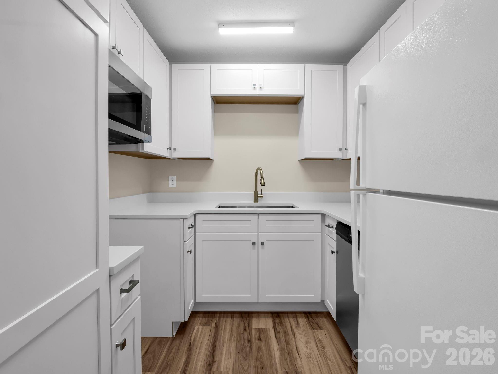 520 Courtwood Lane #4 — Hendersonville