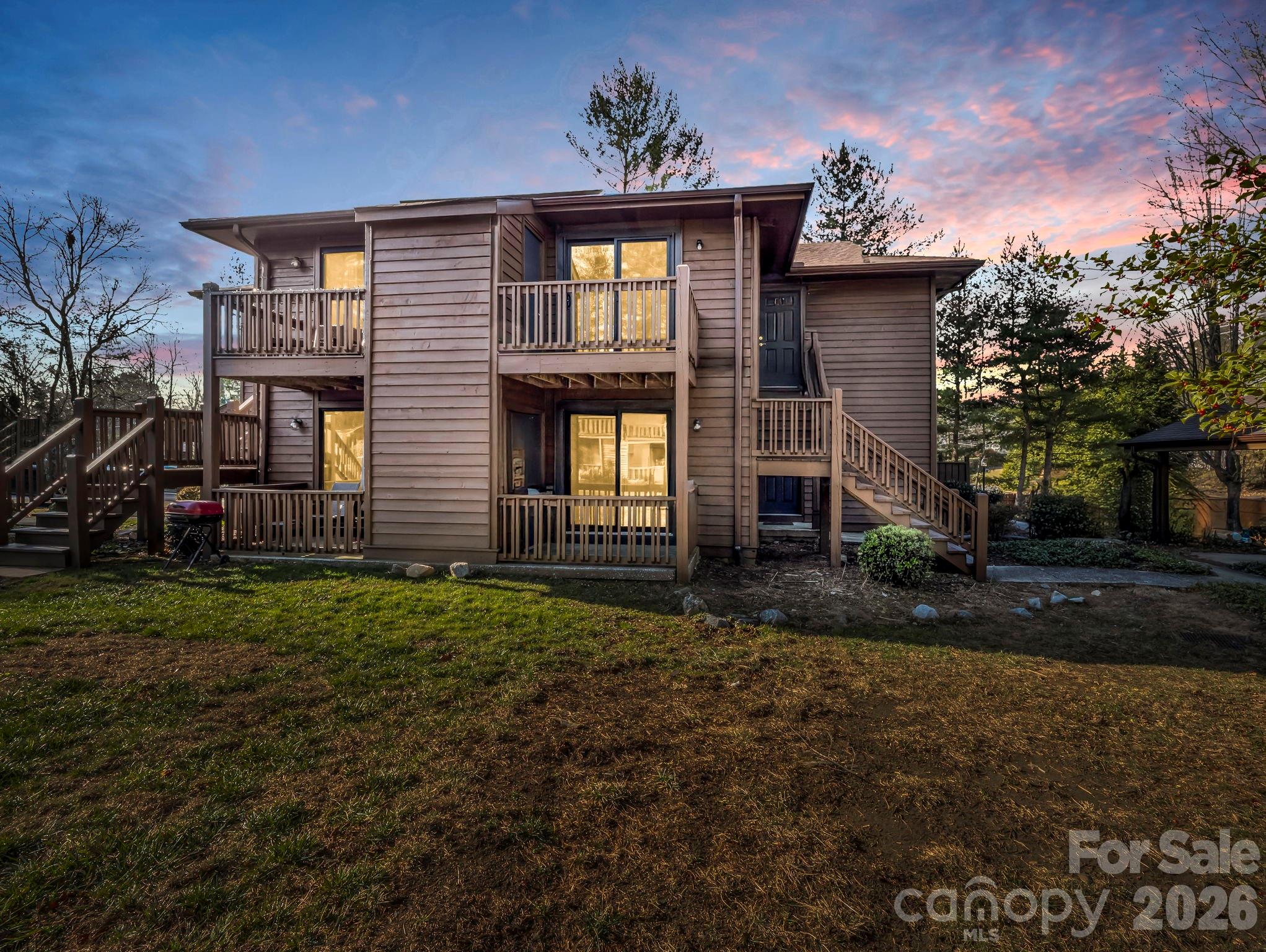 520 Courtwood Lane #4 — Hendersonville