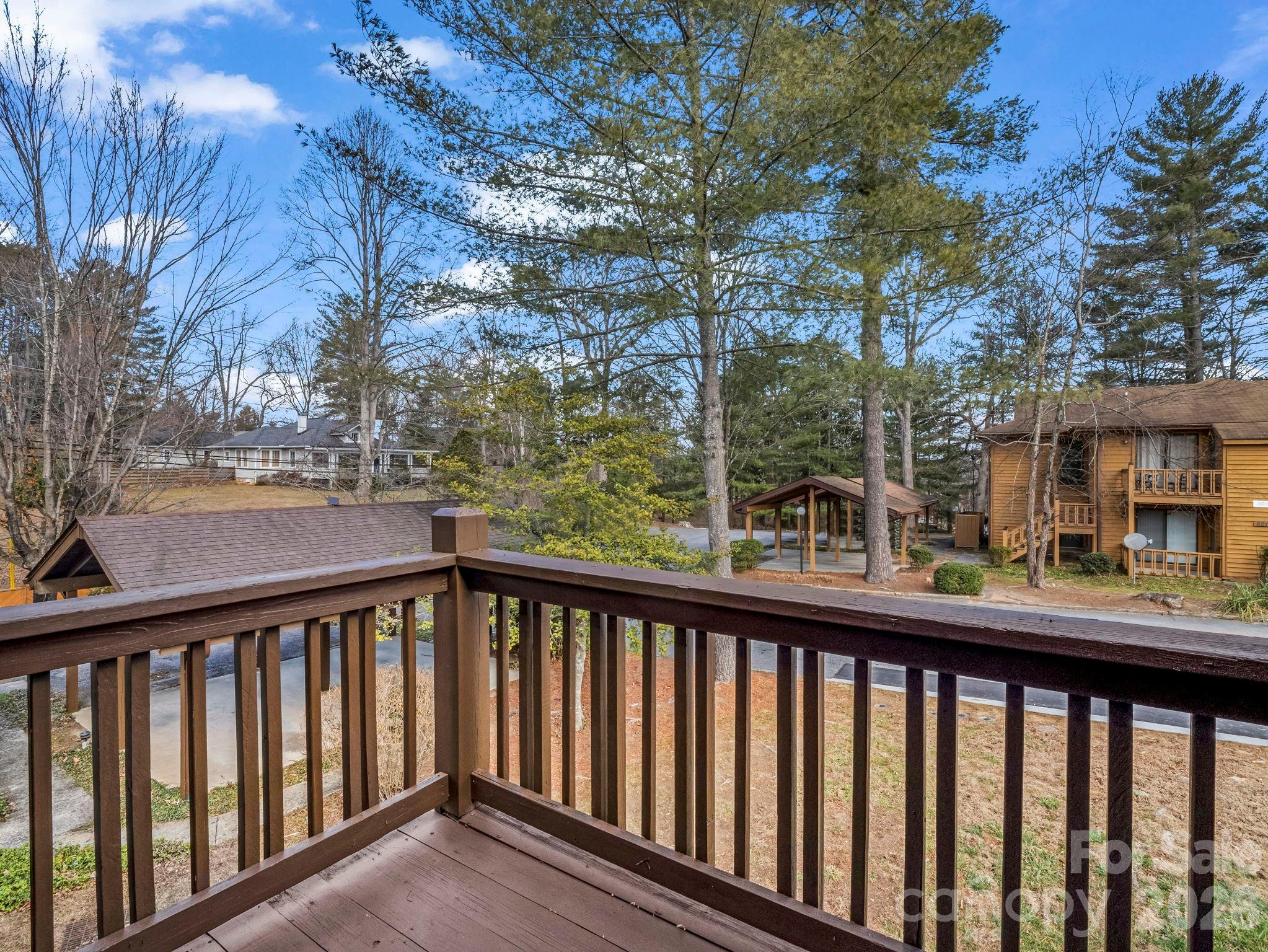 520 Courtwood Lane #8 — Hendersonville