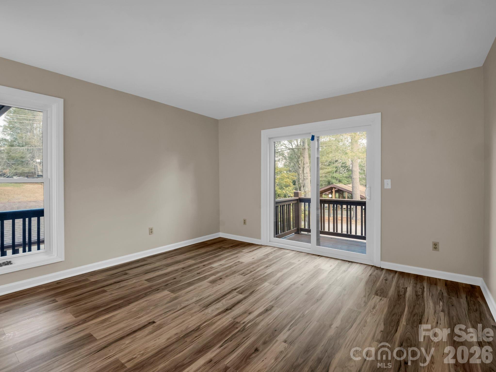 520 Courtwood Lane #8 — Hendersonville