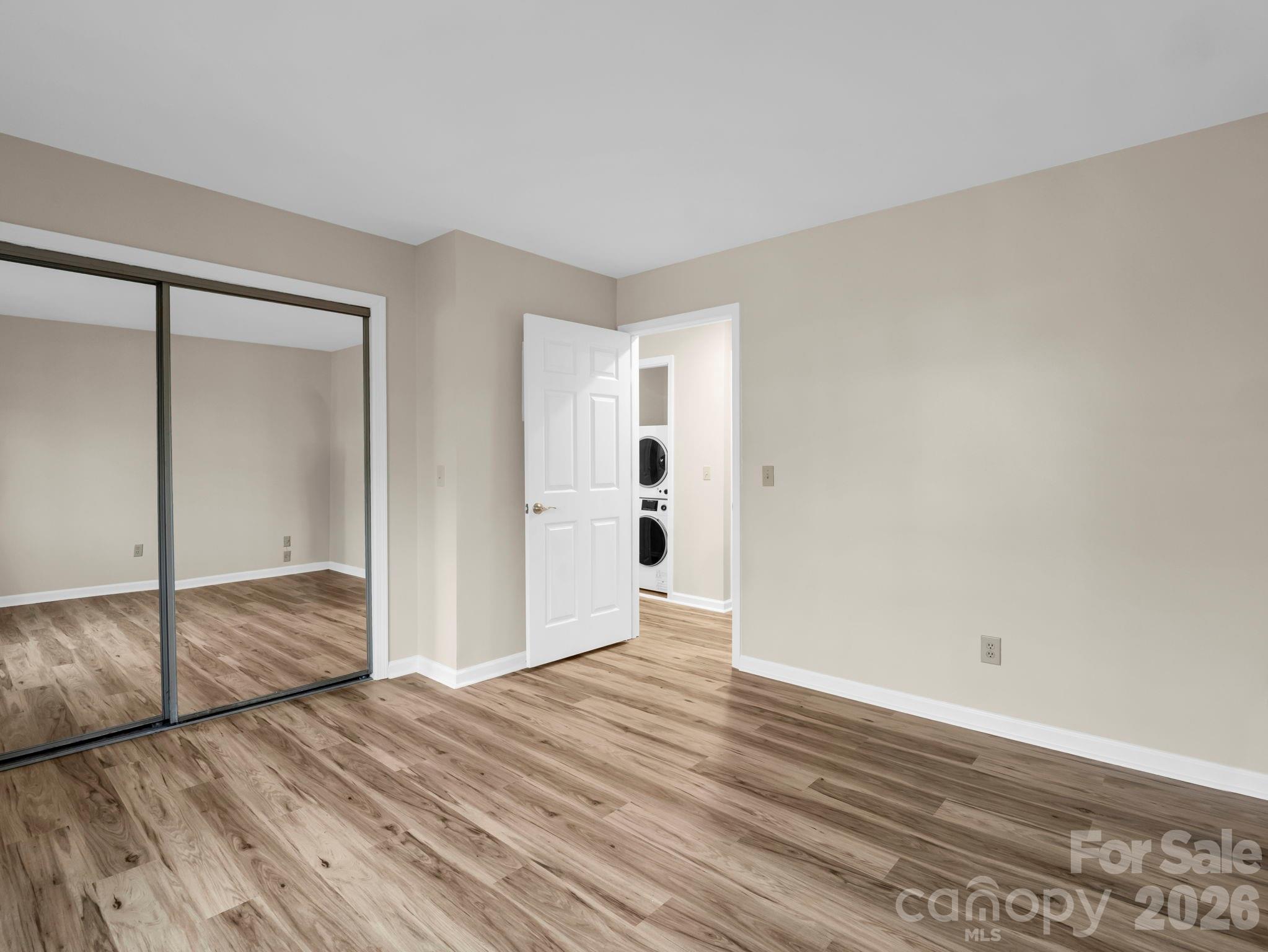 520 Courtwood Lane #8 — Hendersonville
