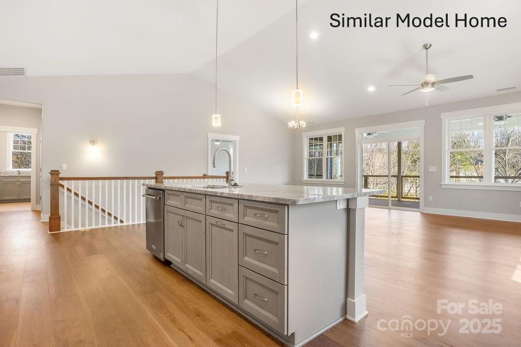 93 Creekside View Drive — Asheville