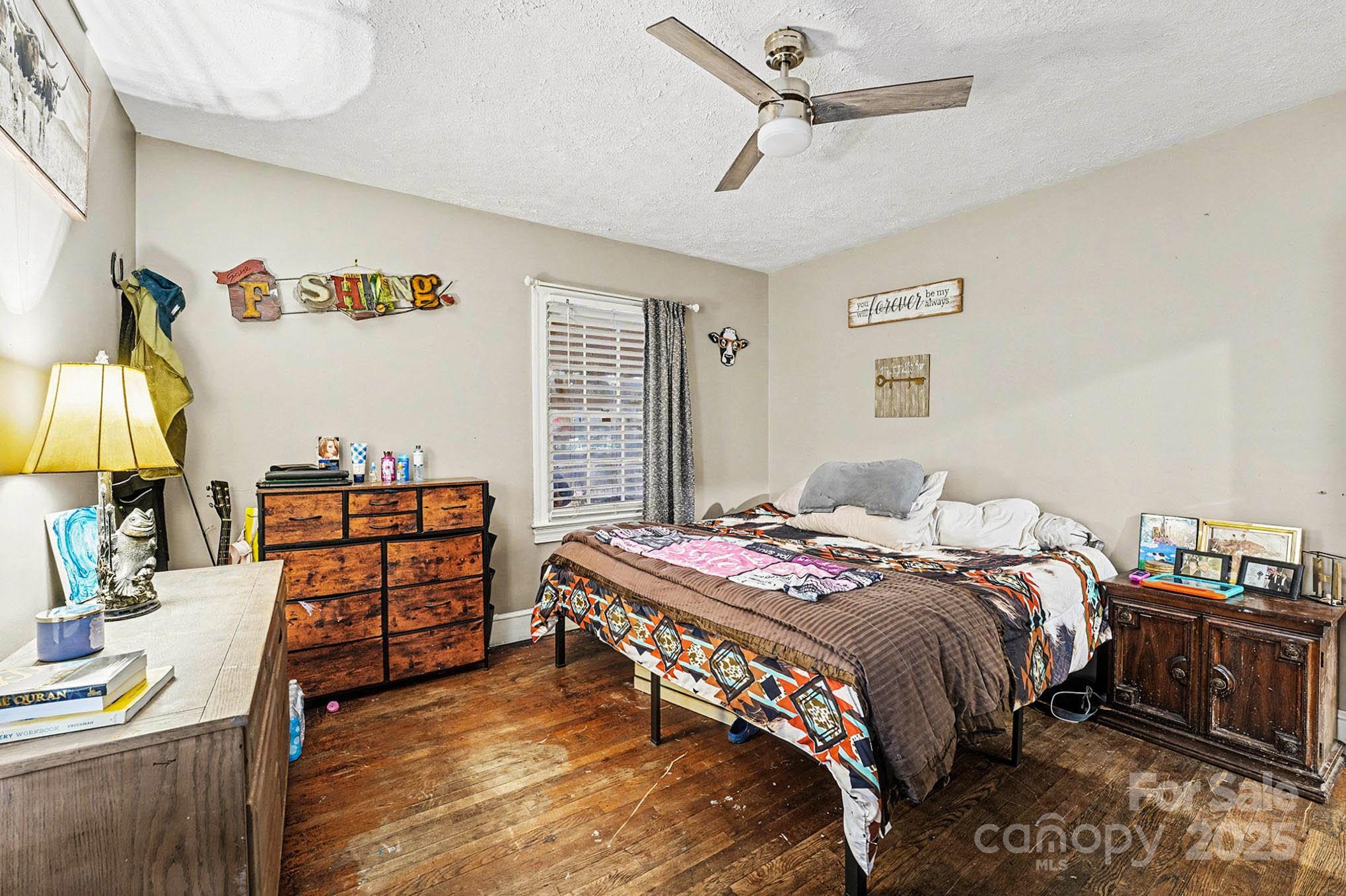 109 S Austin Street — Maxton