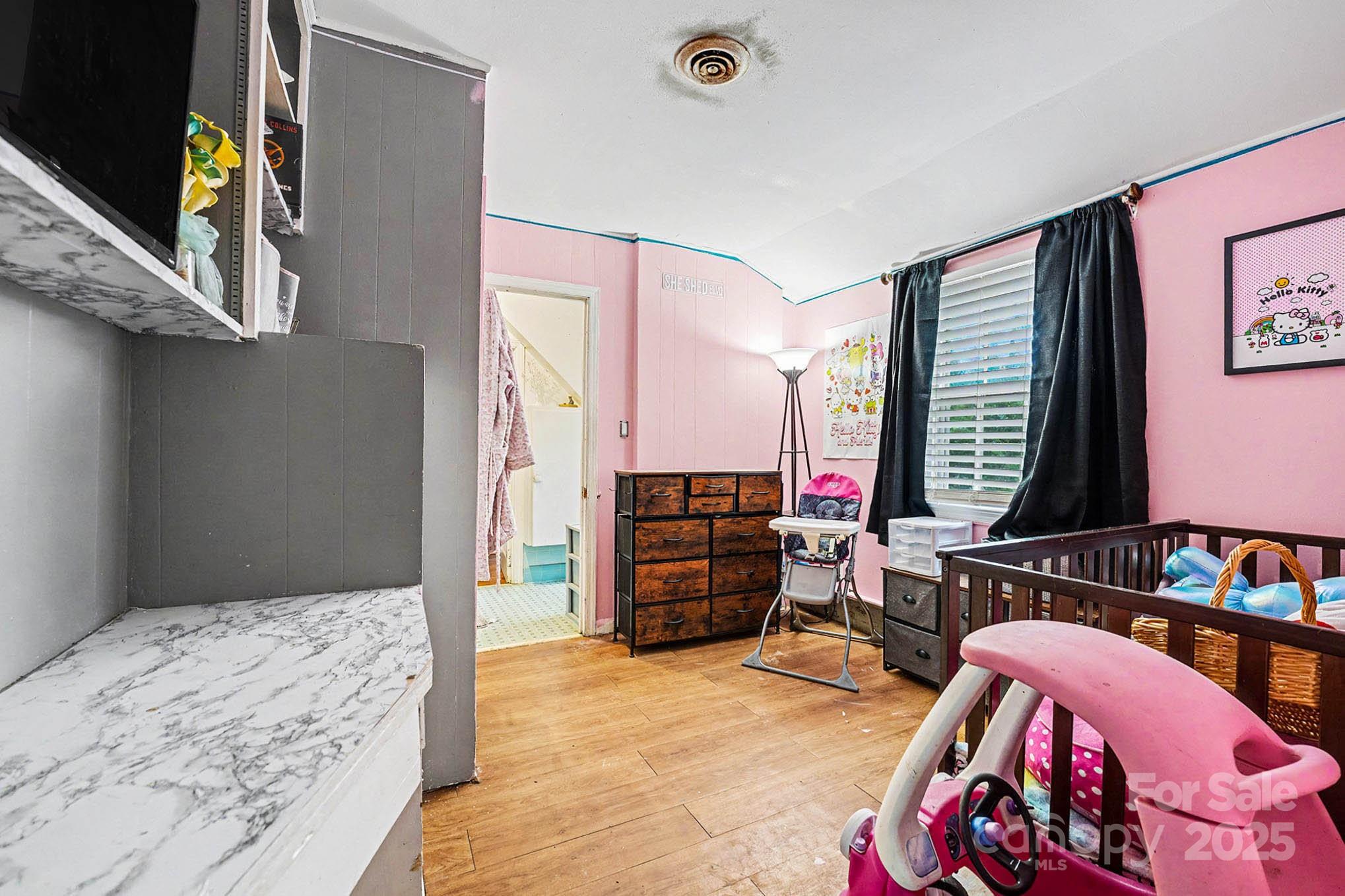 109 S Austin Street — Maxton