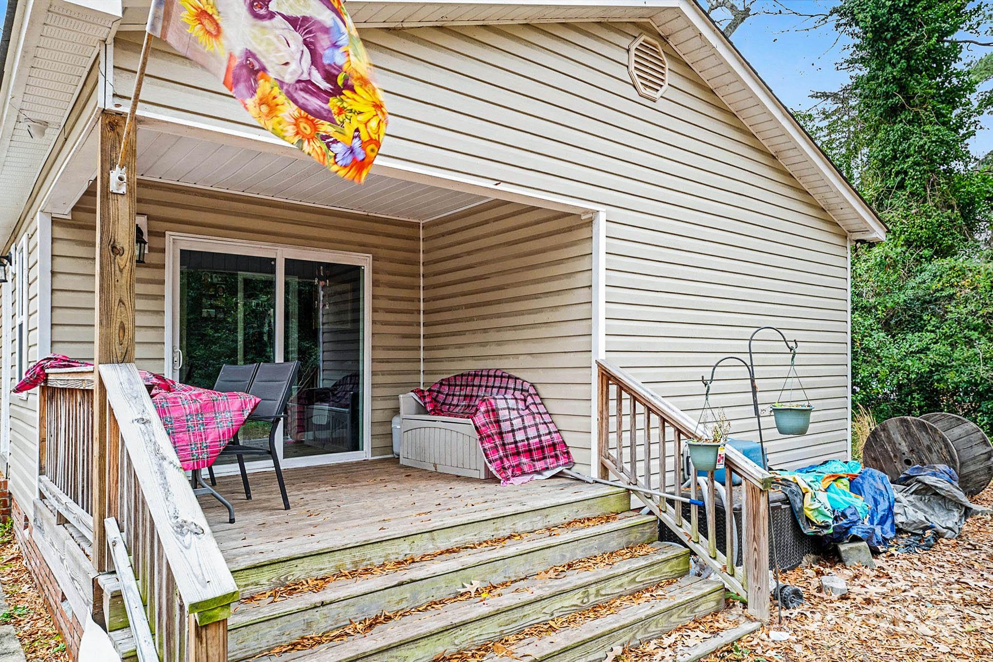 109 S Austin Street — Maxton