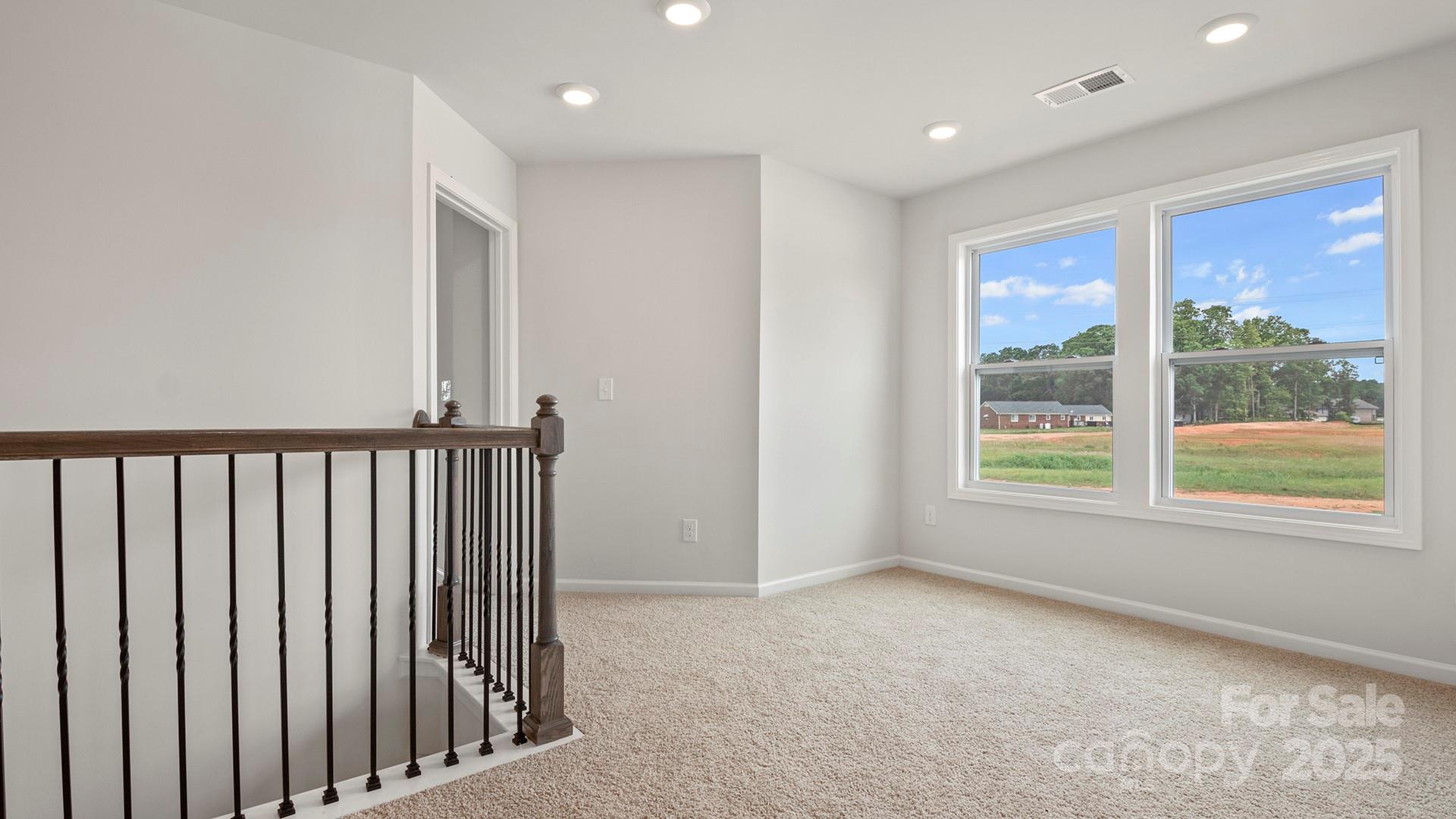 369 Creekview Road — Hendersonville