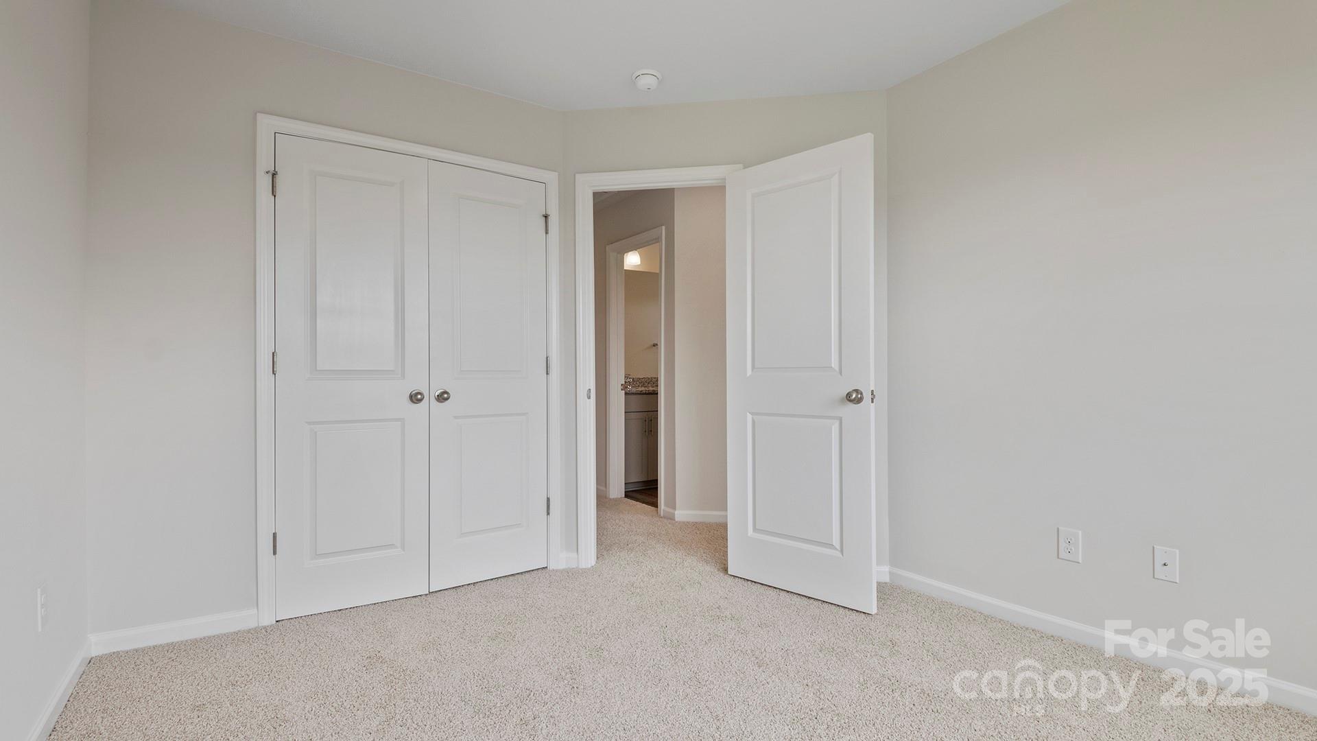 369 Creekview Road — Hendersonville