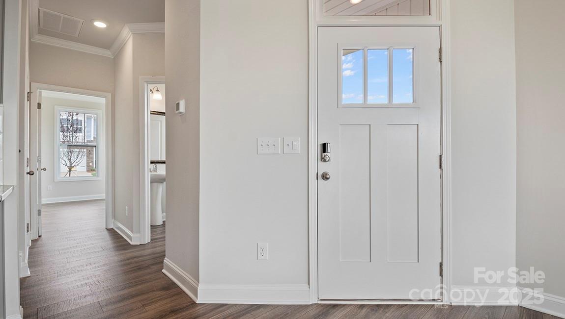 369 Creekview Road — Hendersonville