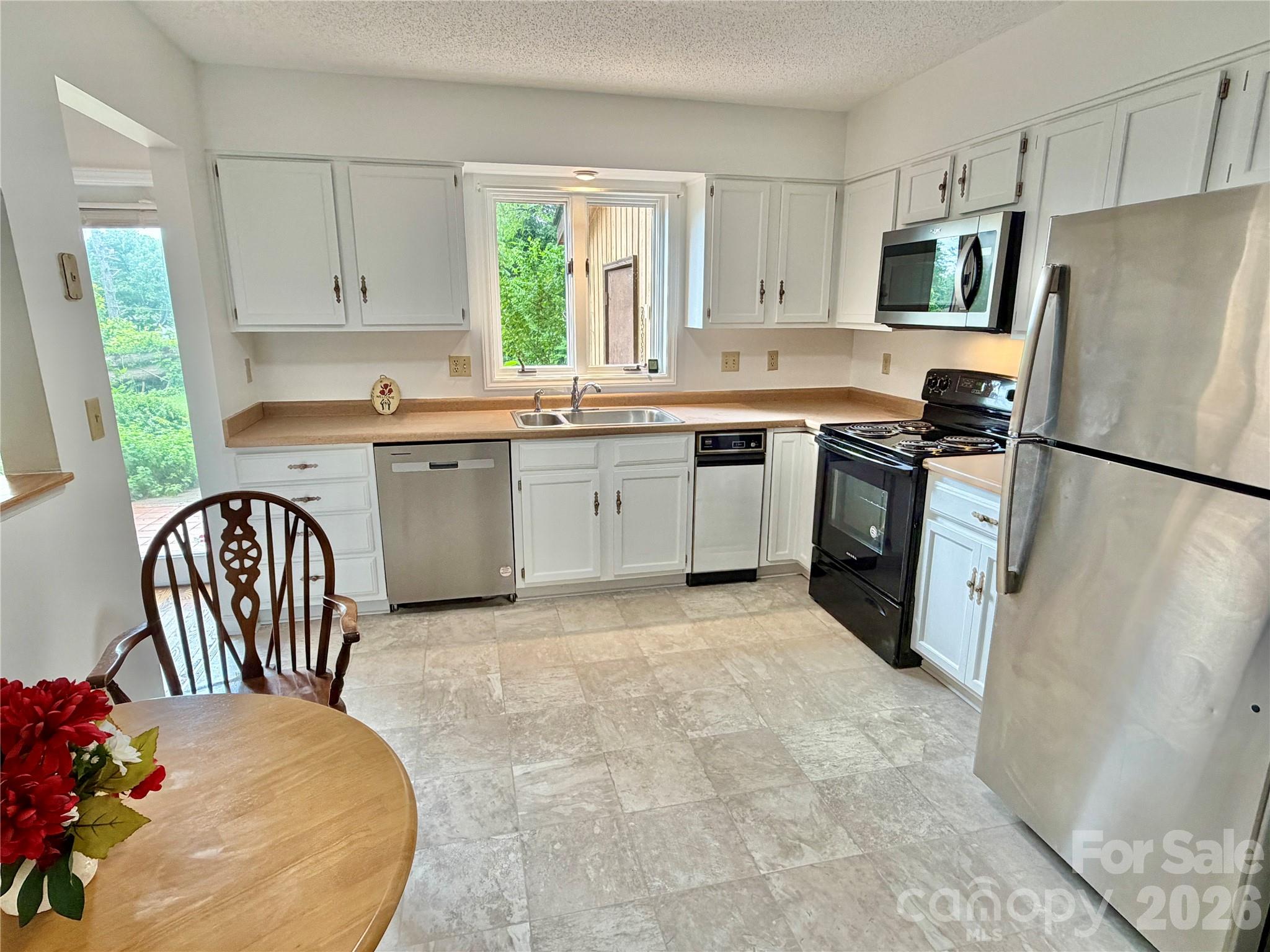 103 Pebble Creek Drive — Asheville