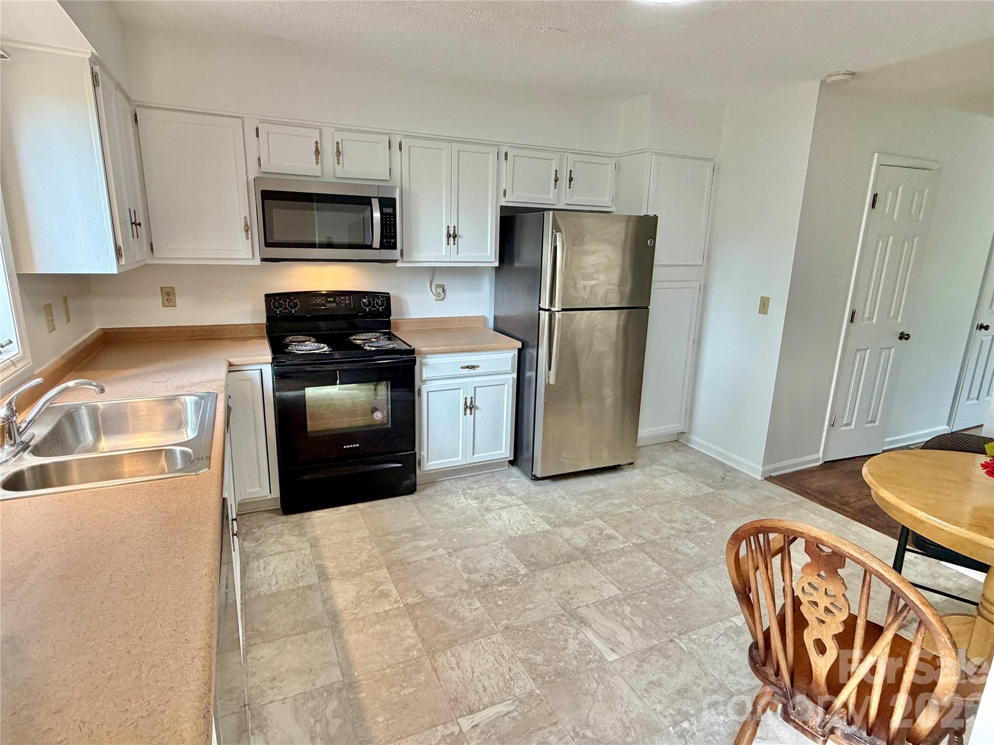 103 Pebble Creek Drive — Asheville