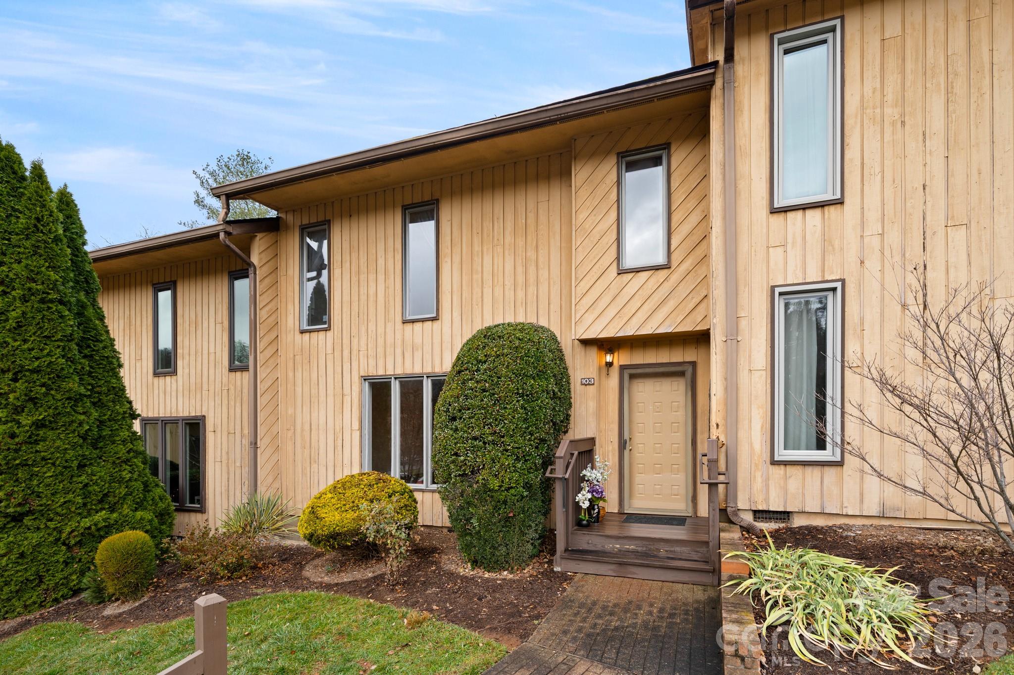 103 Pebble Creek Drive — Asheville