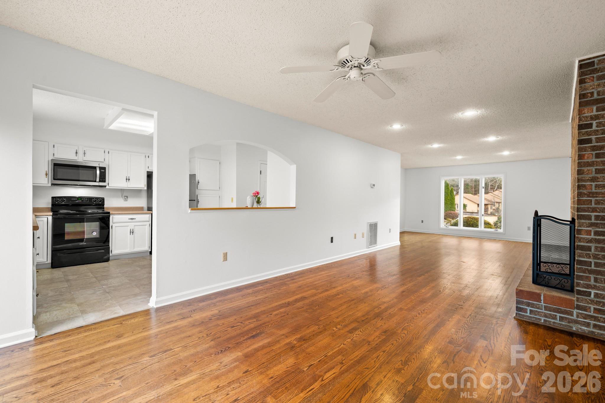 103 Pebble Creek Drive — Asheville