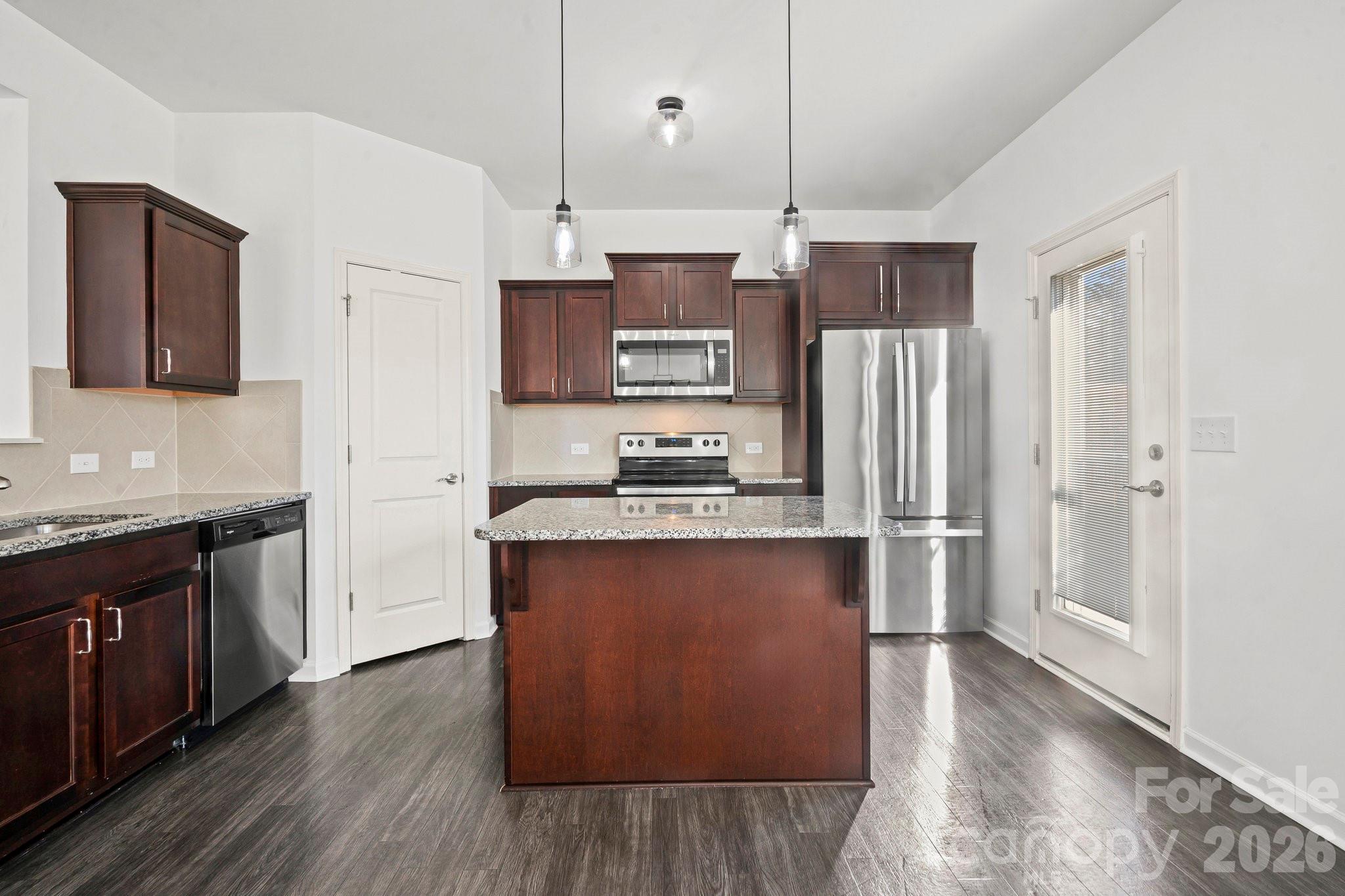165 Old Harbor Drive — Mount Gilead