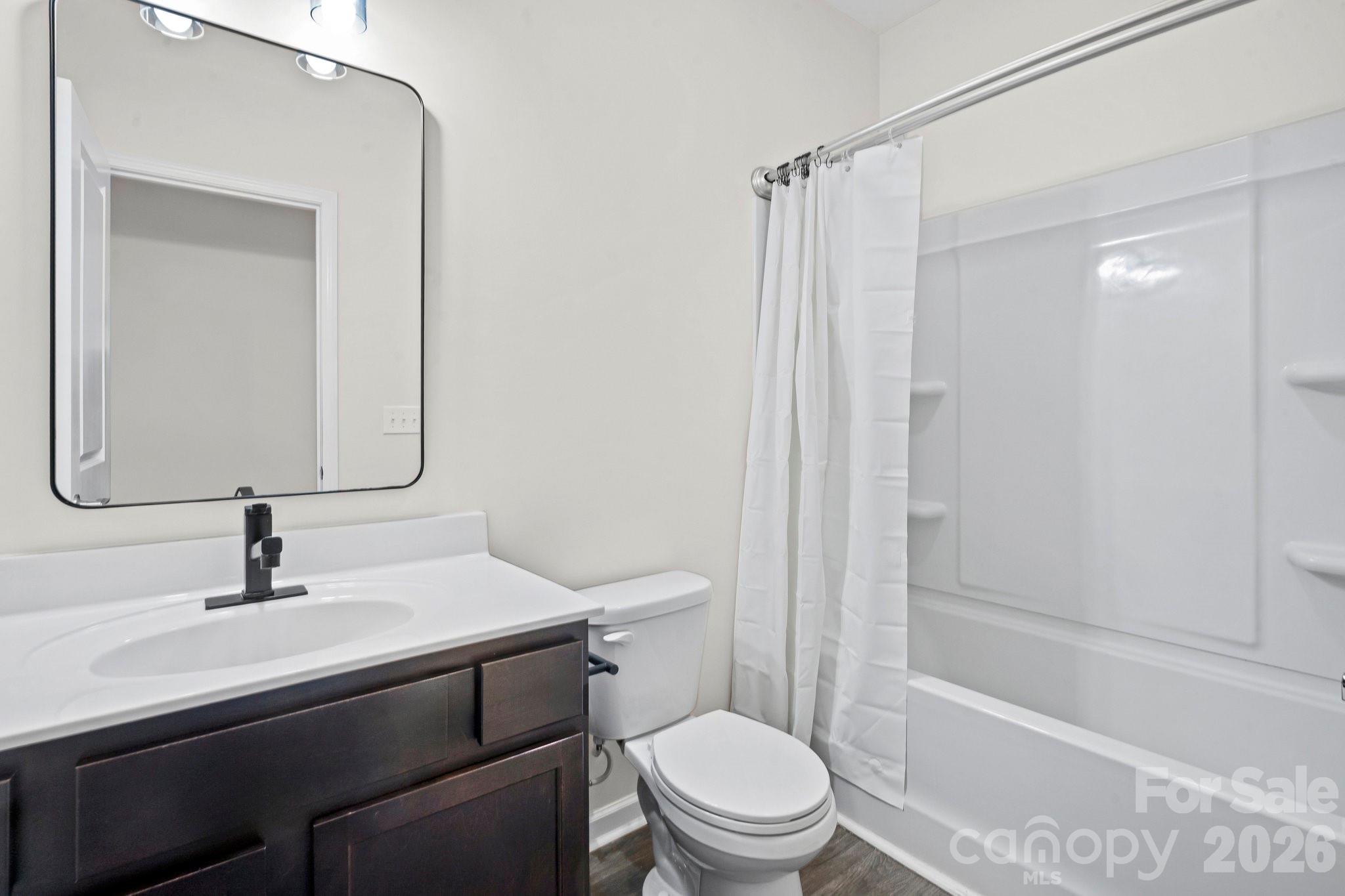 165 Old Harbor Drive — Mount Gilead