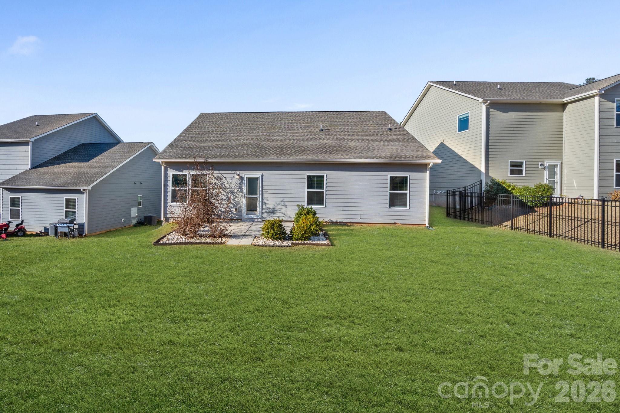 165 Old Harbor Drive — Mount Gilead