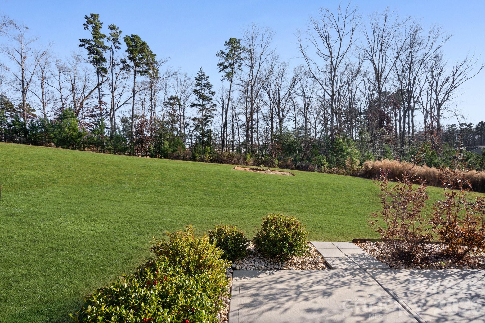 165 Old Harbor Drive — Mount Gilead