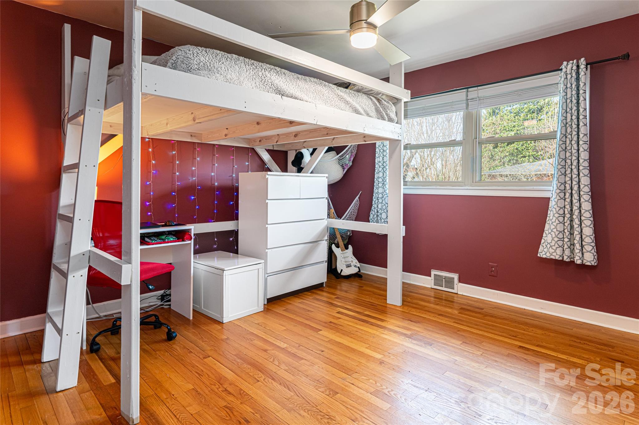 10 Lance Lane — Asheville
