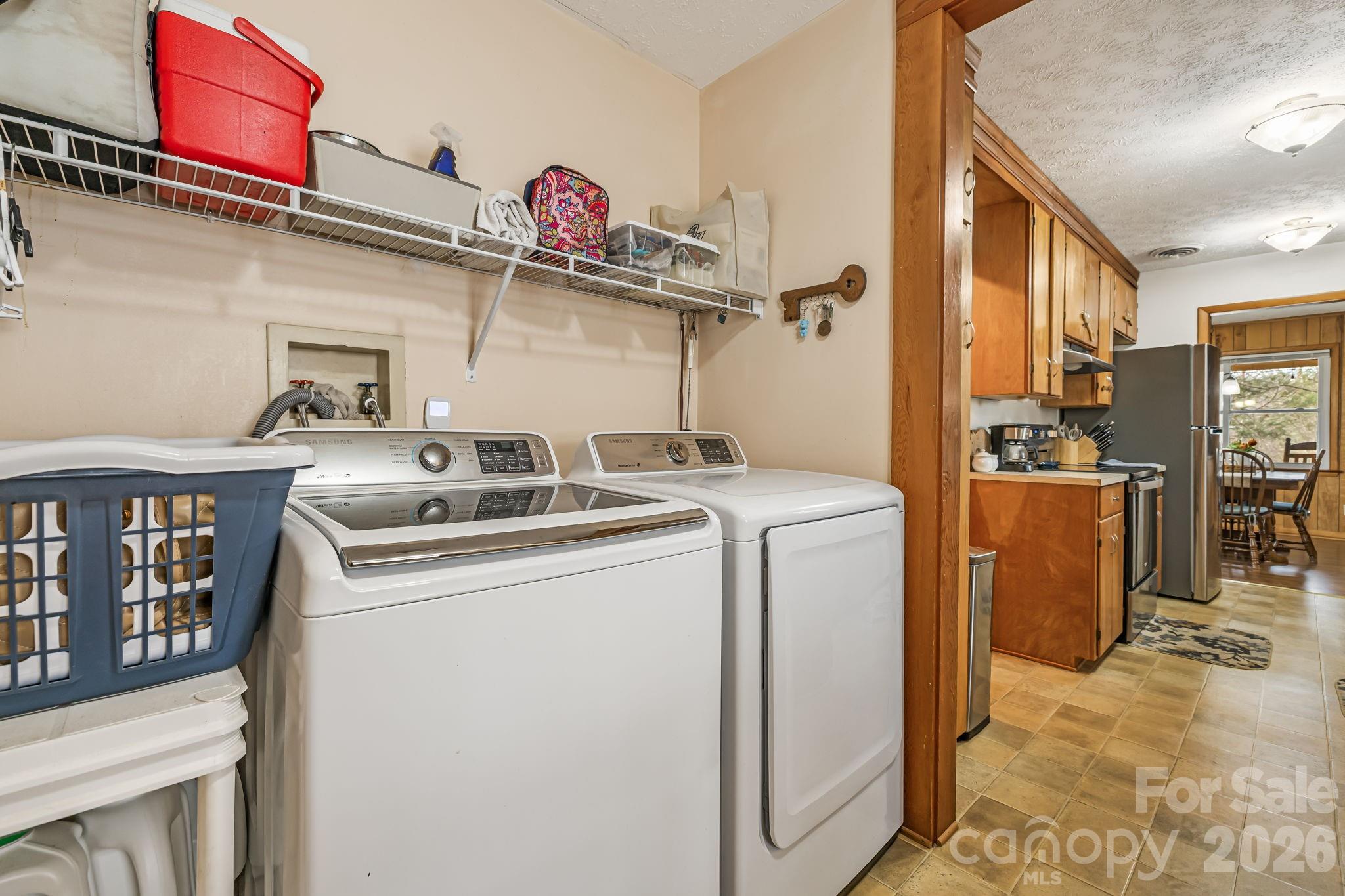 65 Roy Lane — Black Mountain