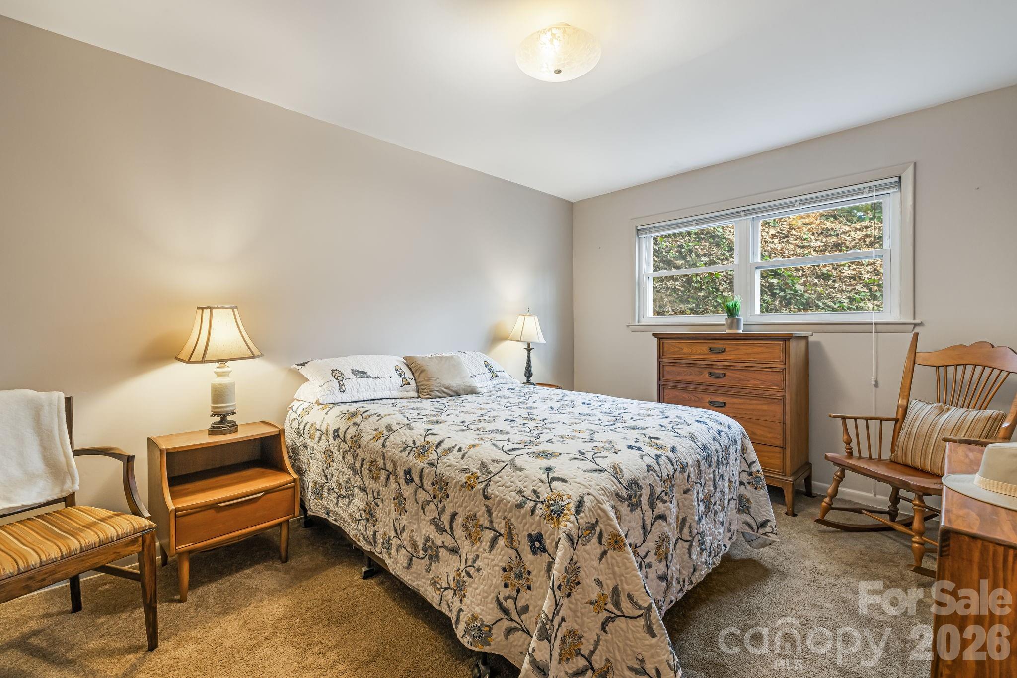65 Roy Lane — Black Mountain
