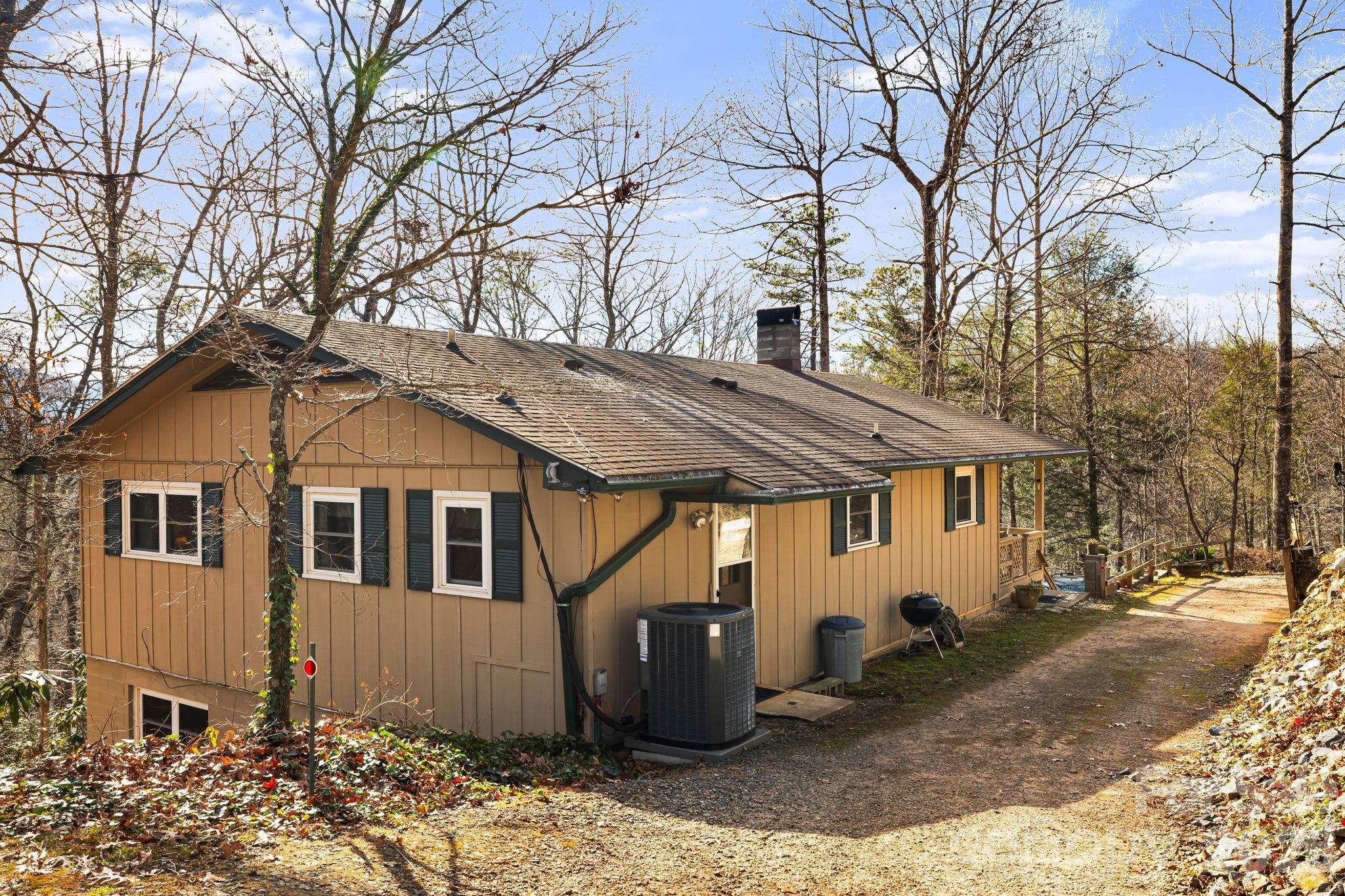 65 Roy Lane — Black Mountain